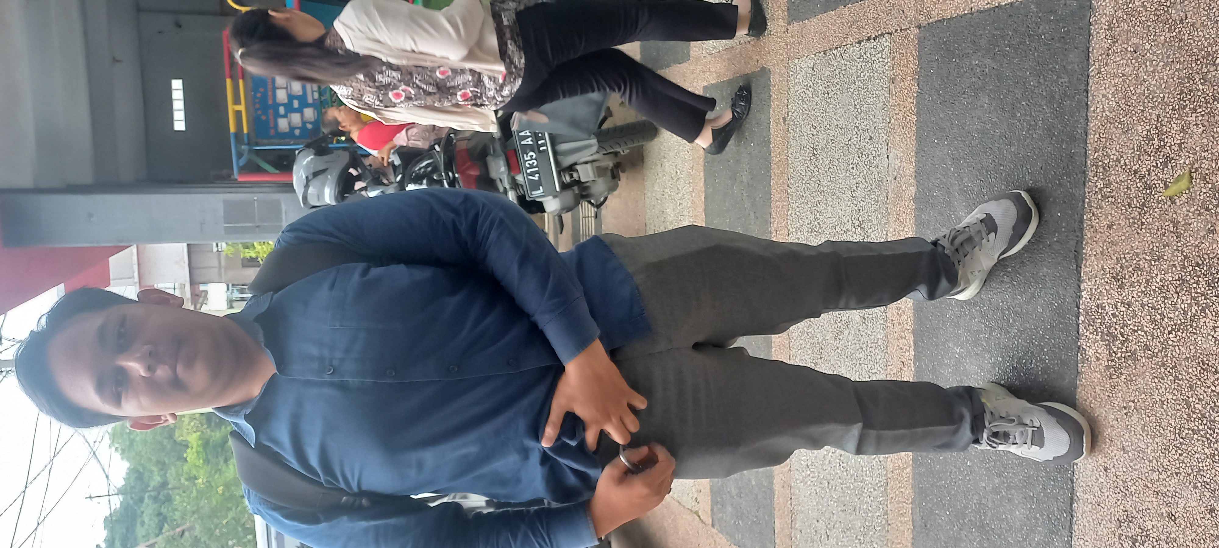 <p>ada tamu 2 orang petugas dari dinas perlindunga...