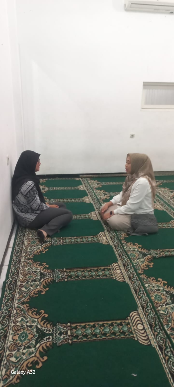 <p>sharing caring dengan mamanya farhan terkait de...