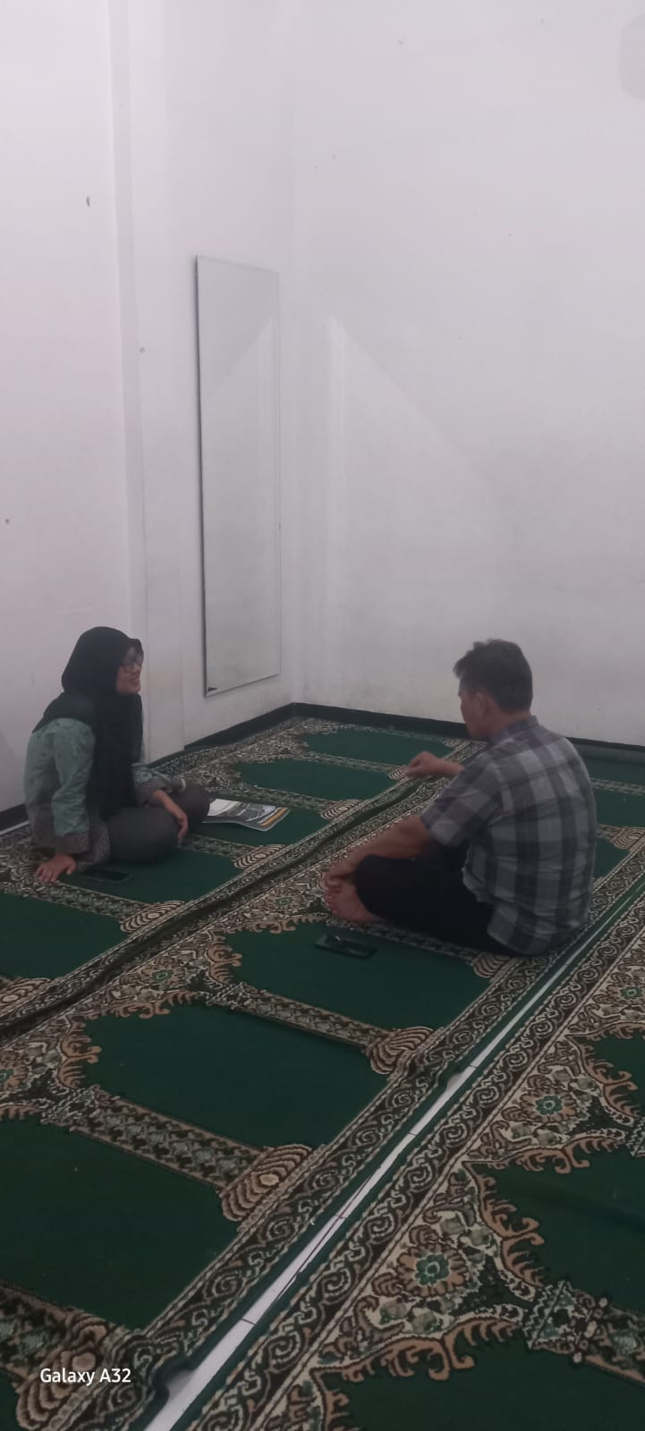 <p>sharing caring dengan papanya nadhif terkait po...