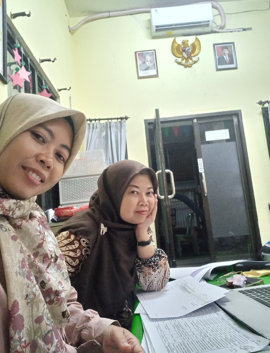 <p>Mengerjakan dan mempersiapkan berkas verifikasi...