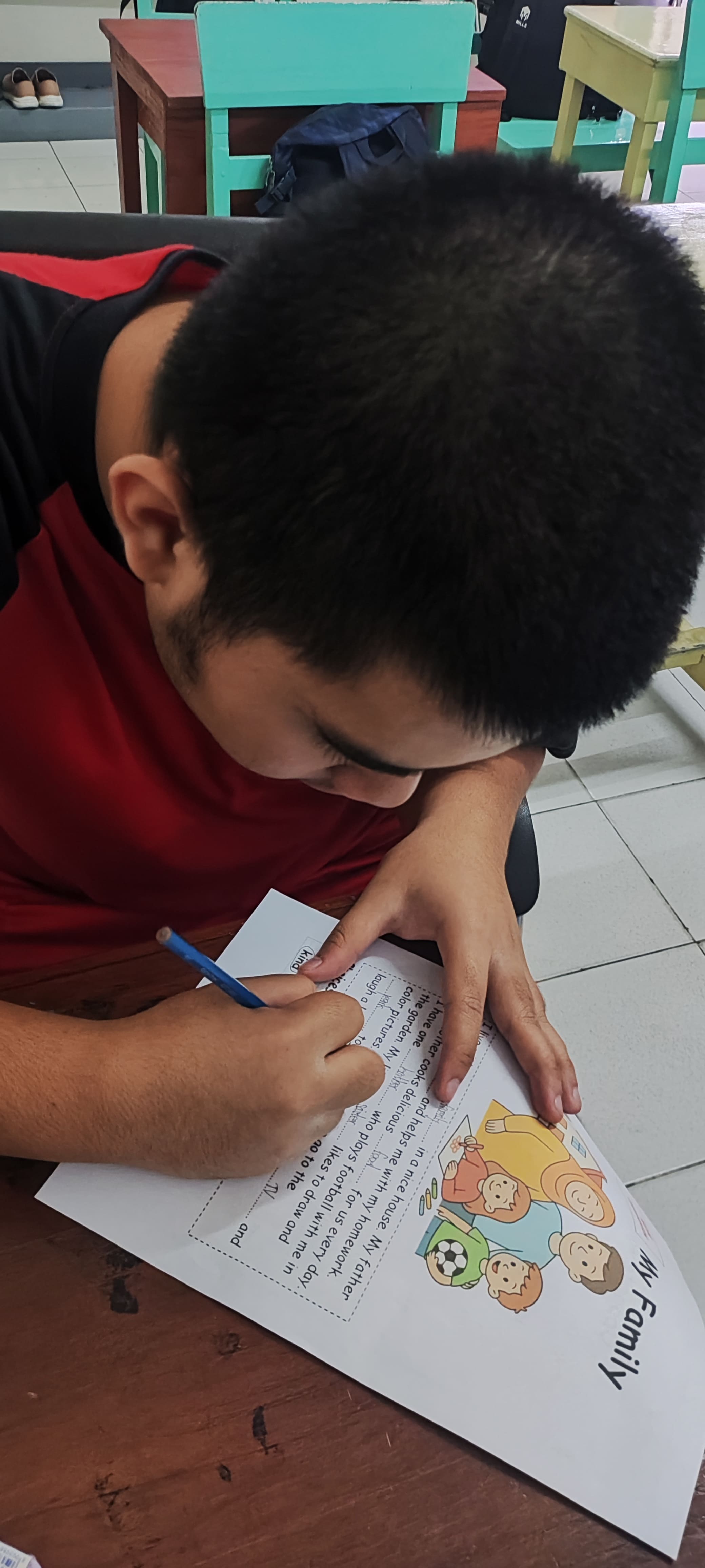 <p>Menemani raihan mengerjakan worksheet</p>