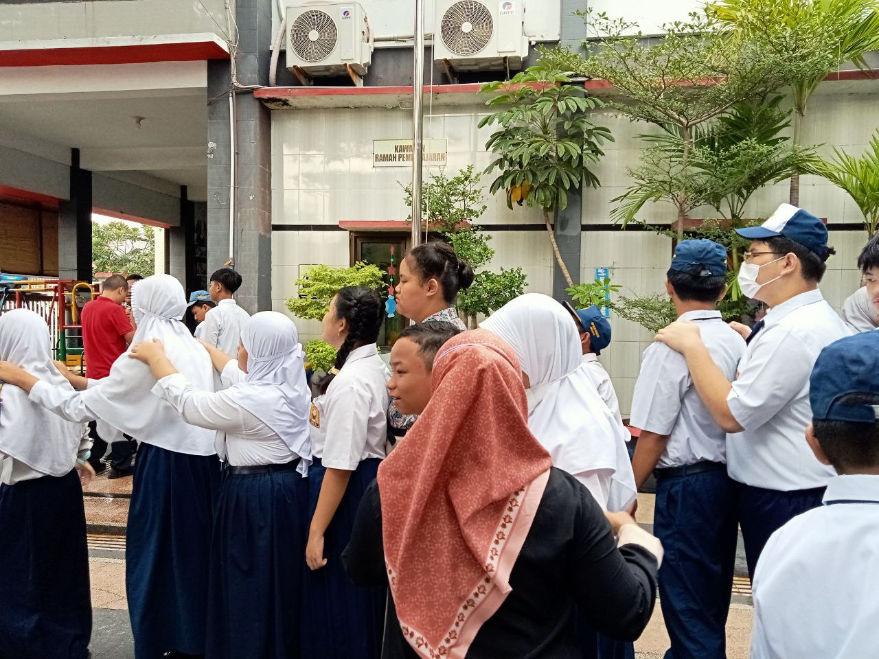 <p>Kegiatan pagi hari ini mendampingi kegiatan ape...