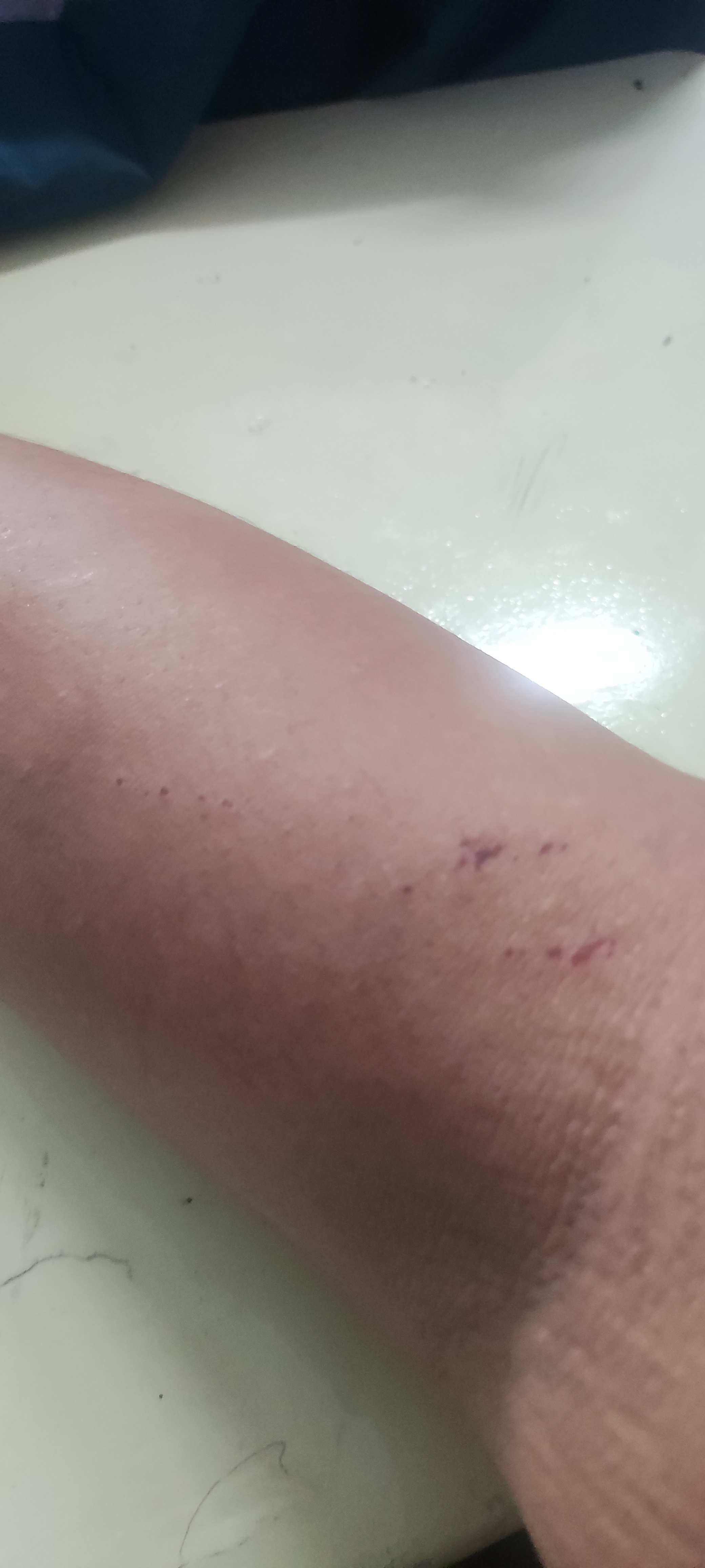 <p>Menenangkan raihan saat tantrum sehingga terken...