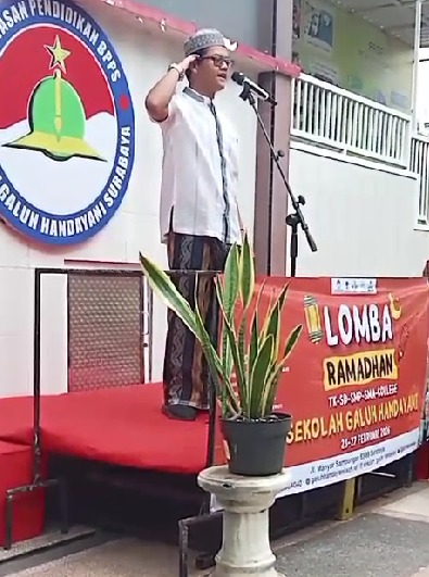 <p>Menjadi juri lomba Adzan dari lembaga TK - Coll...