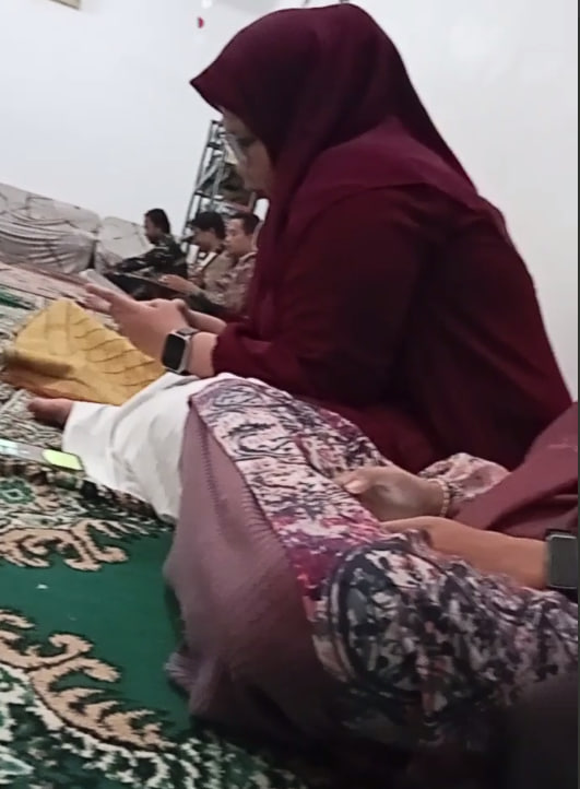 <p>Mengikuti Penutupan Khataman  Alquran </p>