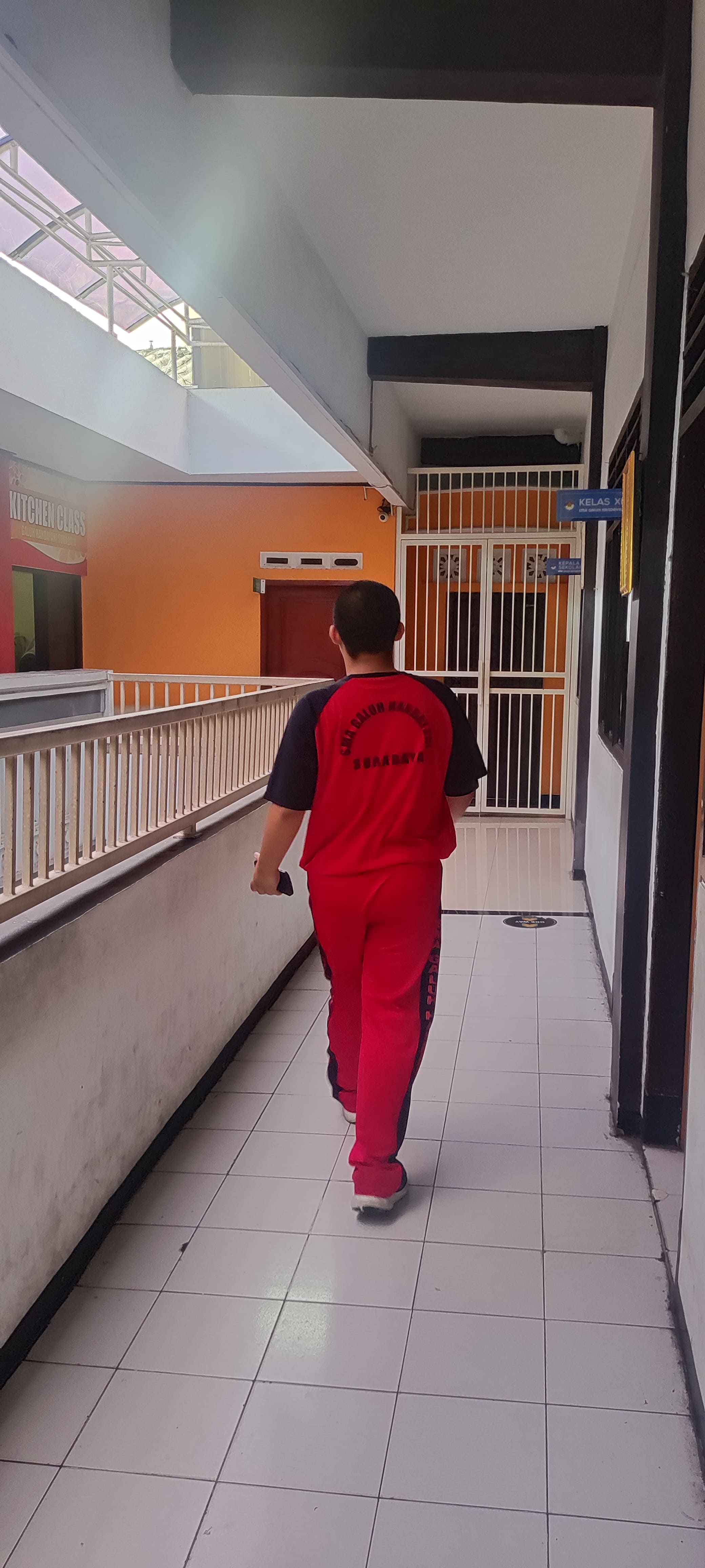 <p>Mendampingi raihan lari pagi</p>