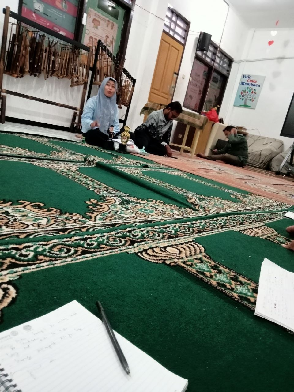 <p>Mengikuti rapat persiapan Wisuda </p>