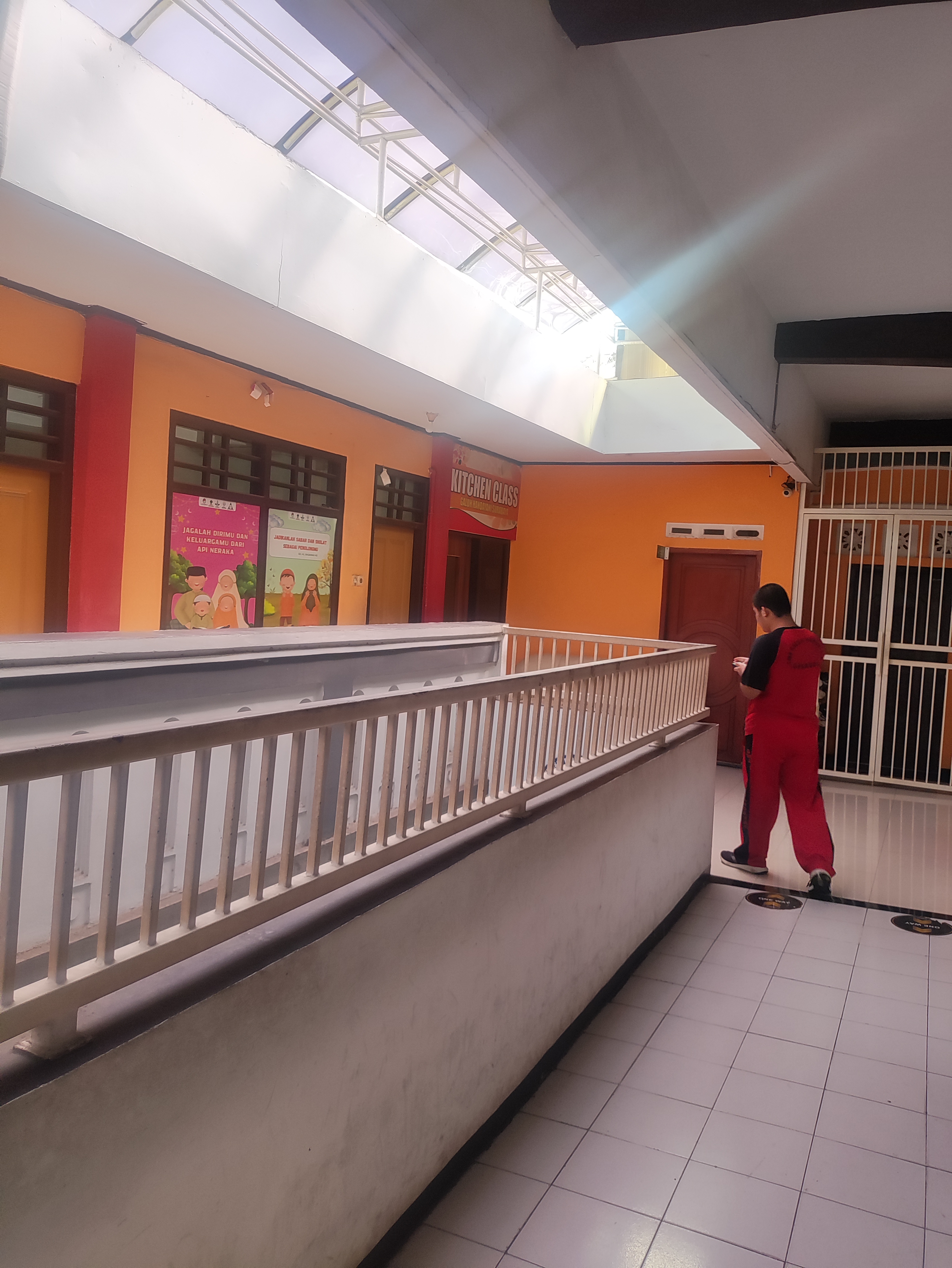 <p>Mendampingi raihan lari pagi</p>