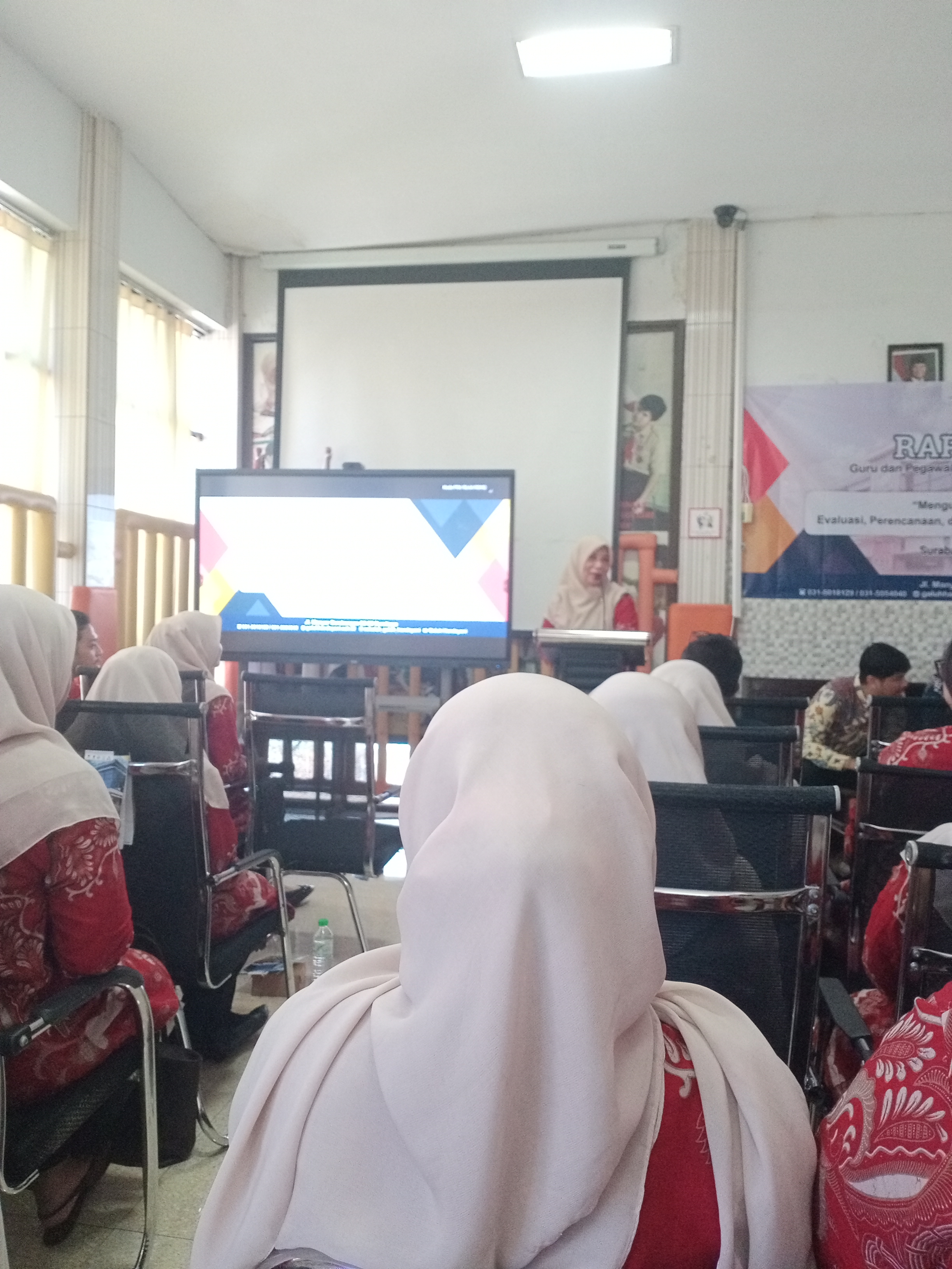 <p>Persiapan rapat kerja day 1</p>