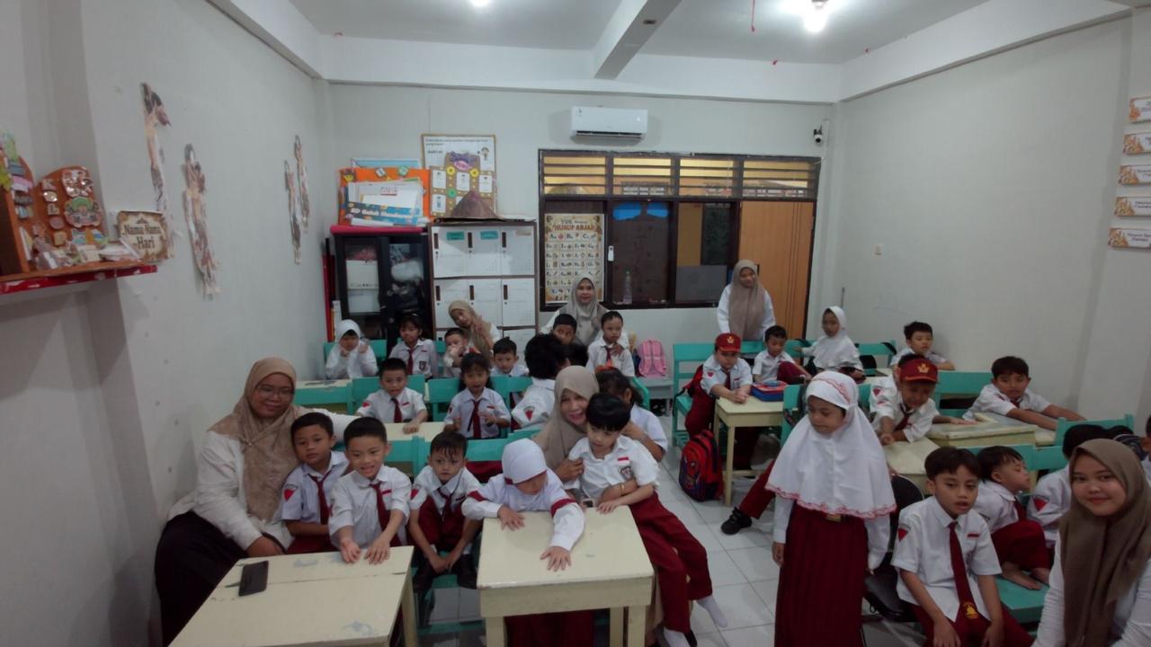 <p>- mengikuti zoom MPLS di ruang kelas</p><p>- pe...