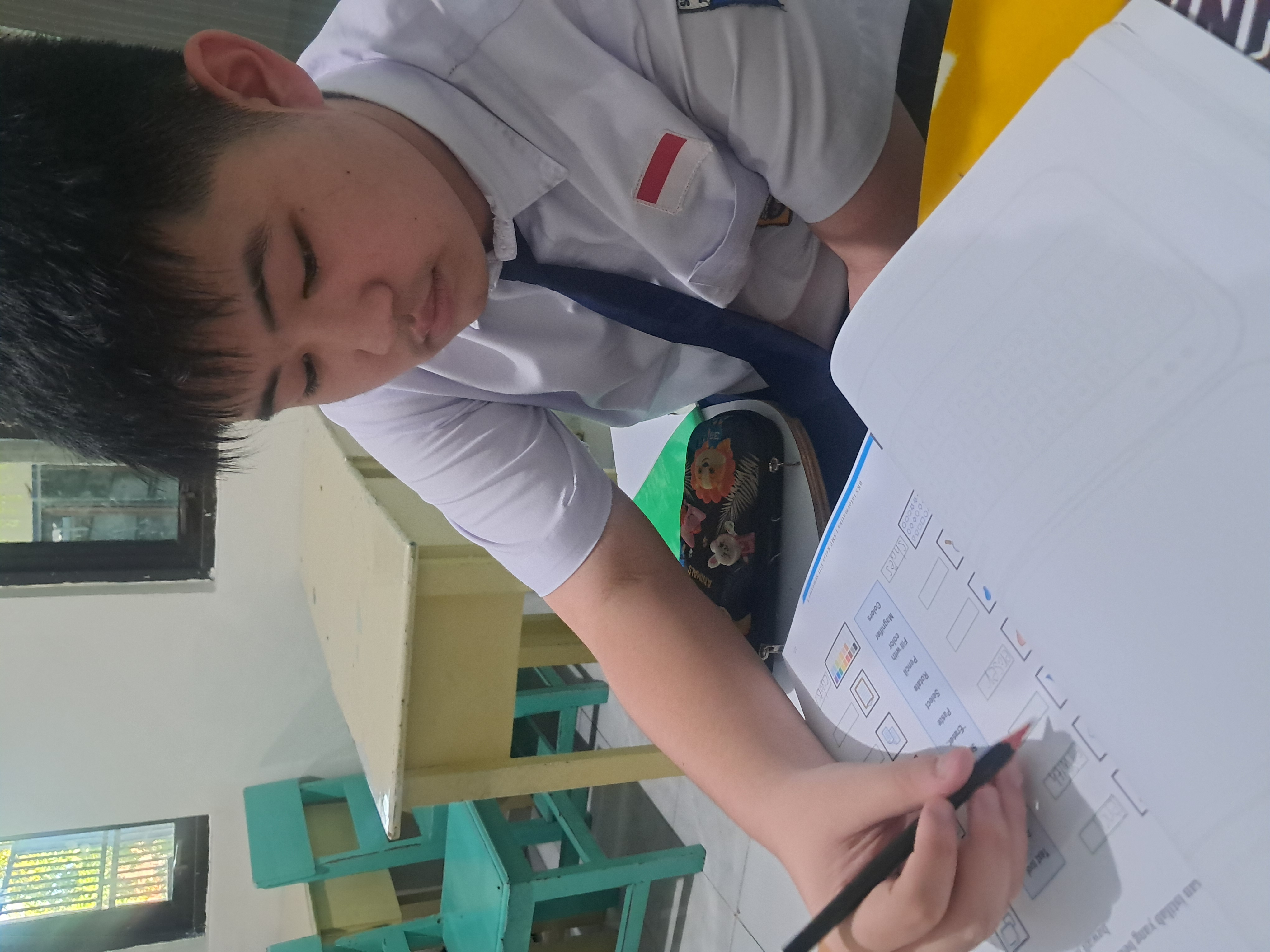<p>informatika mengerjakan bks</p>