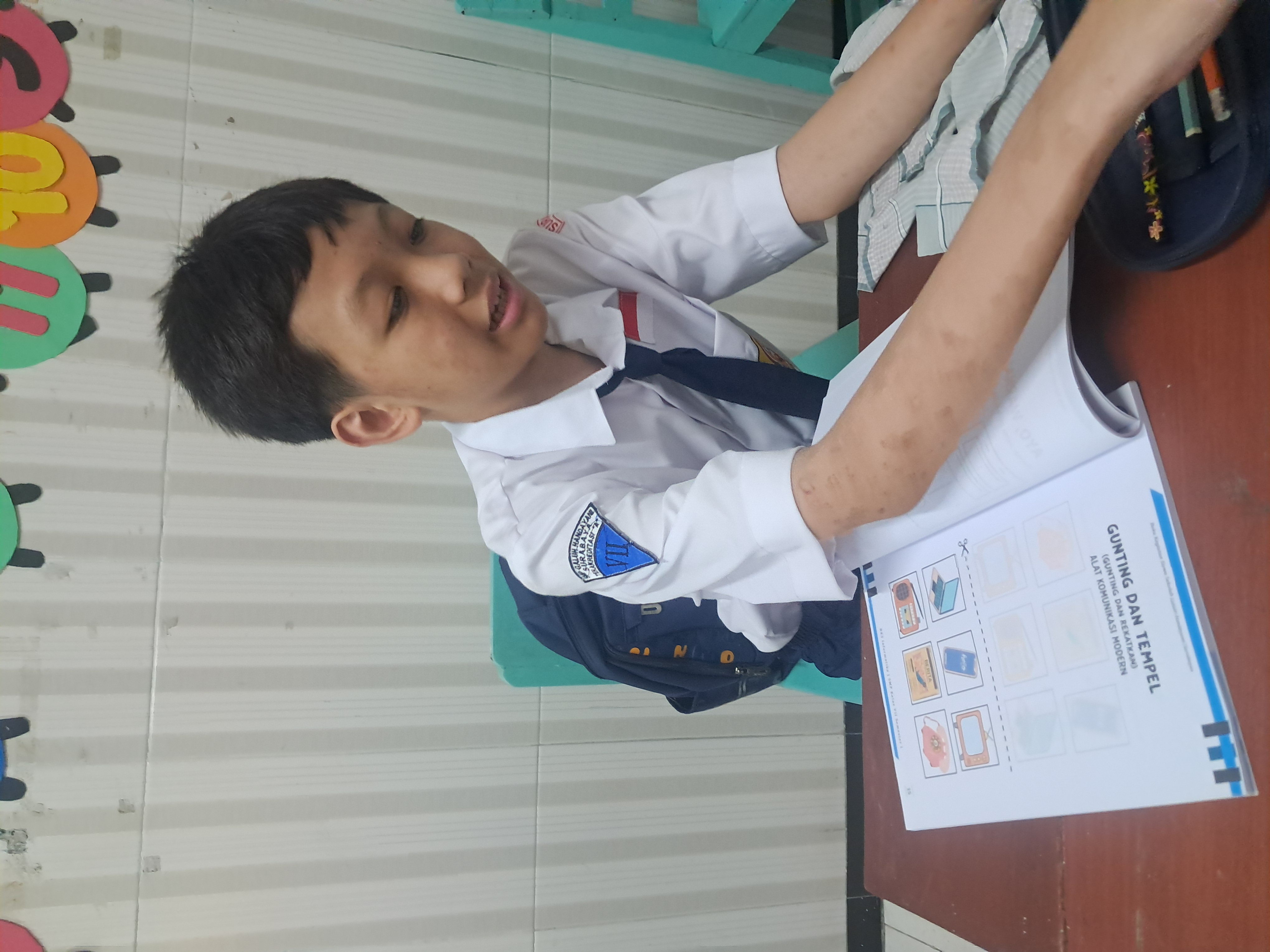 <p>worksheet bks</p>