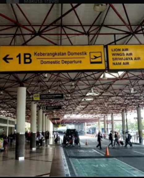 <p>Mengantar Pimpinan ke Bandara Juanda</p>