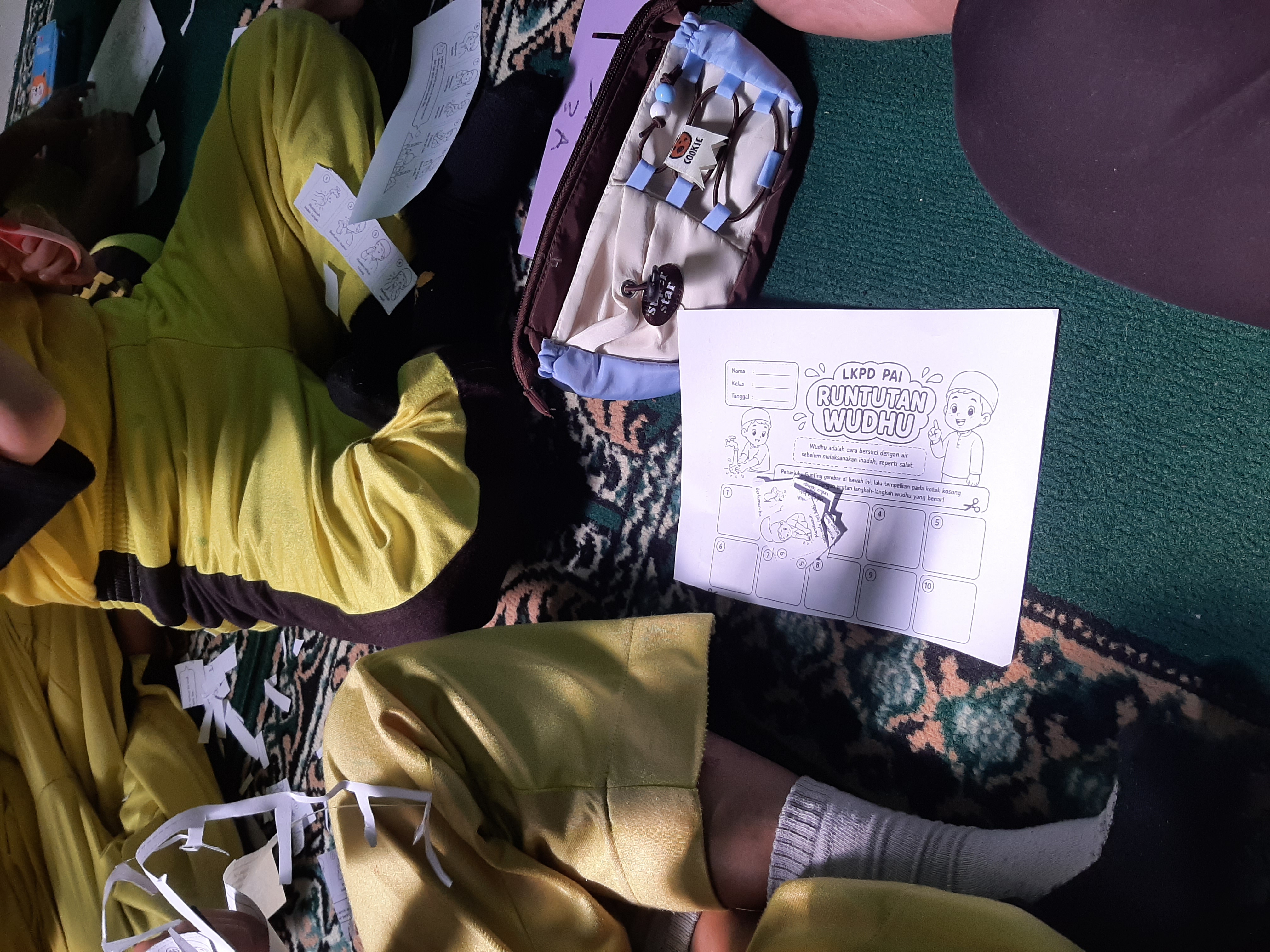 <p>pembelajaran wudhu tentang taharah tata caranya...