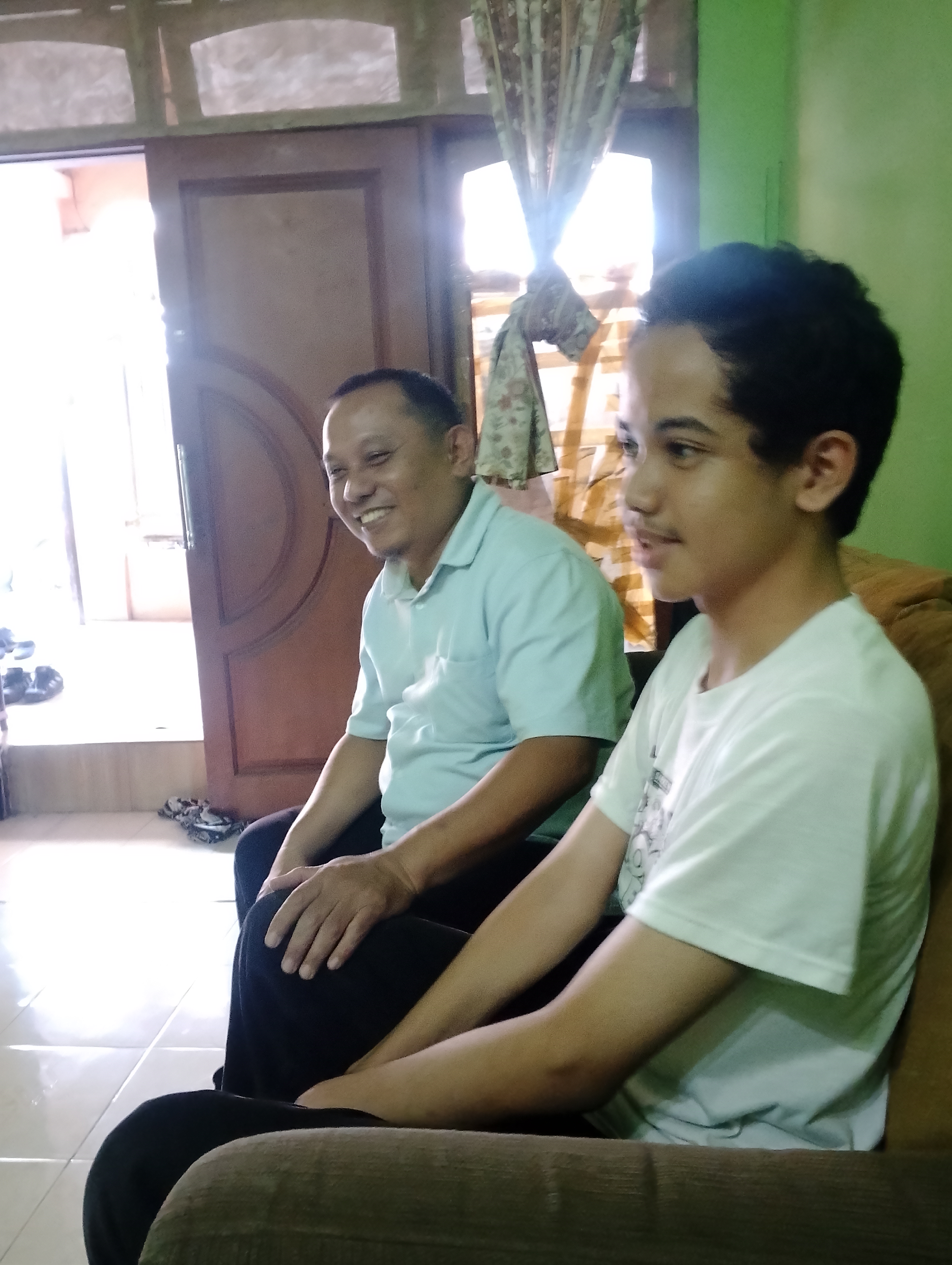 <p>Home visit di rumah Fatir terkait pengajuan ker...