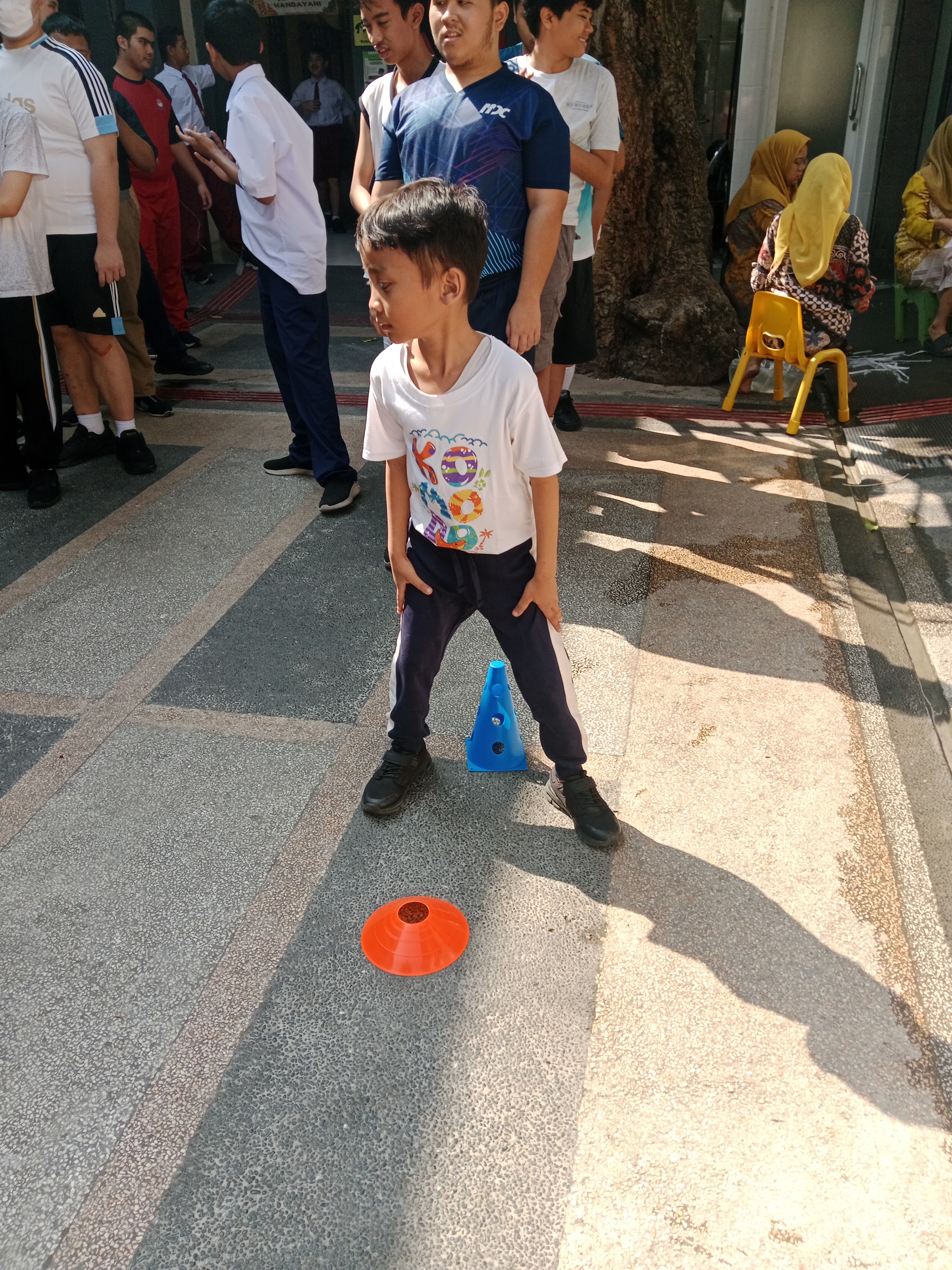 <p>Pendampingan anak extra basket</p>