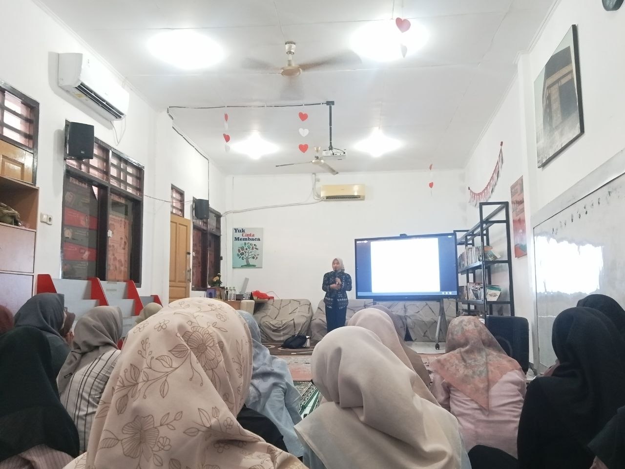 <p>Mengikuti edukasi mengenai kanker dari Yayasan...