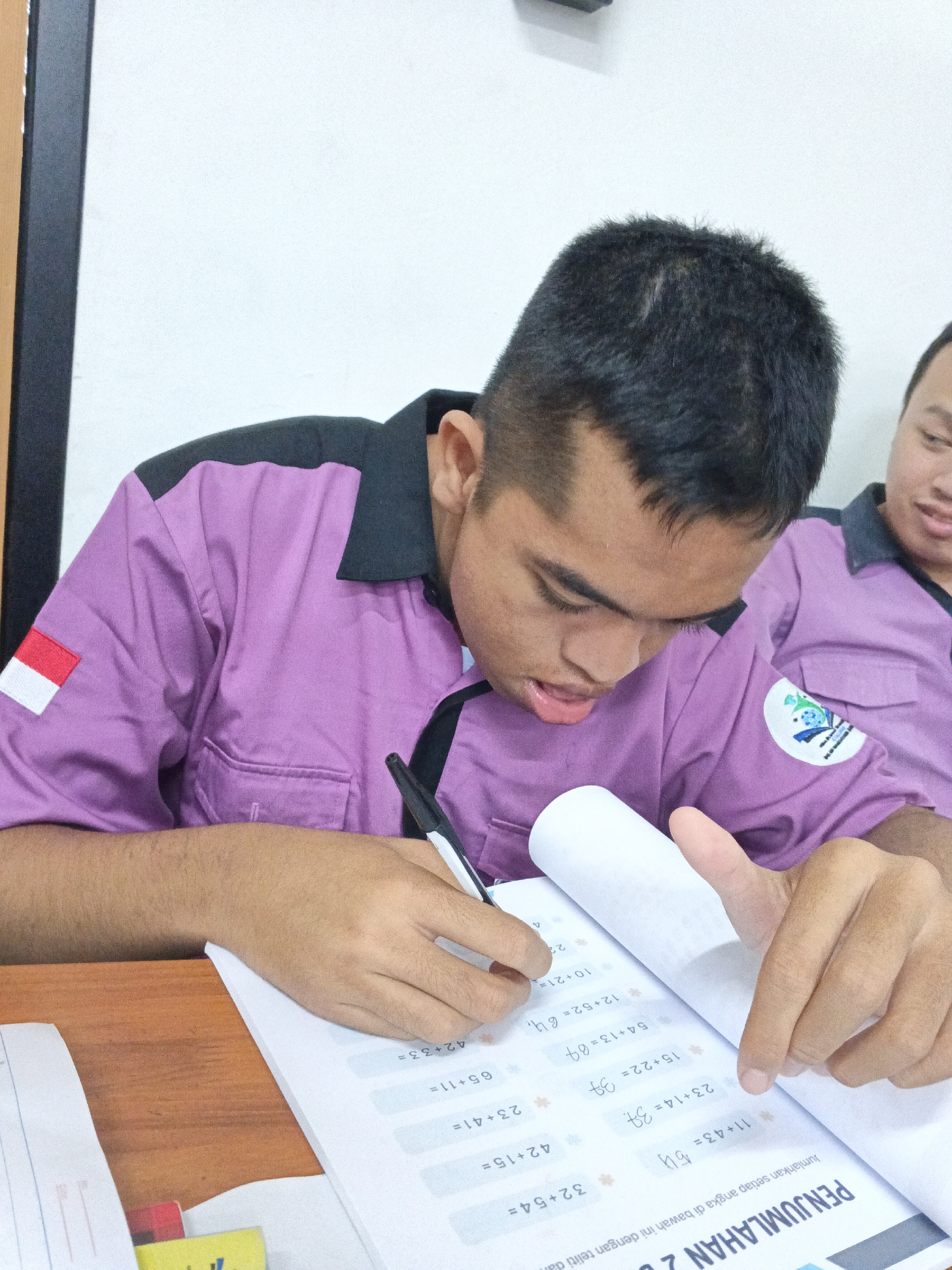 <p>Mengajar Penjumlahan 2 Bilangin oleh Riswan Col...