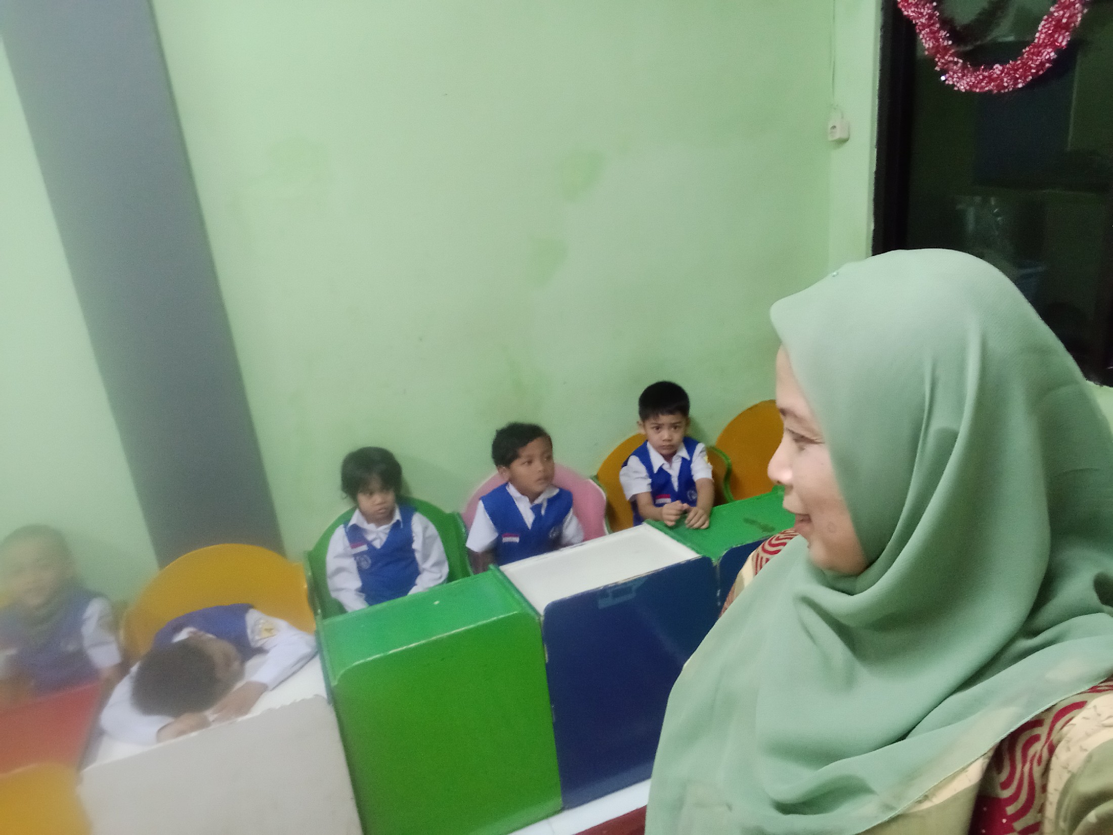 <p>Pendampingan siswa di dalam kelas menunggu tema...