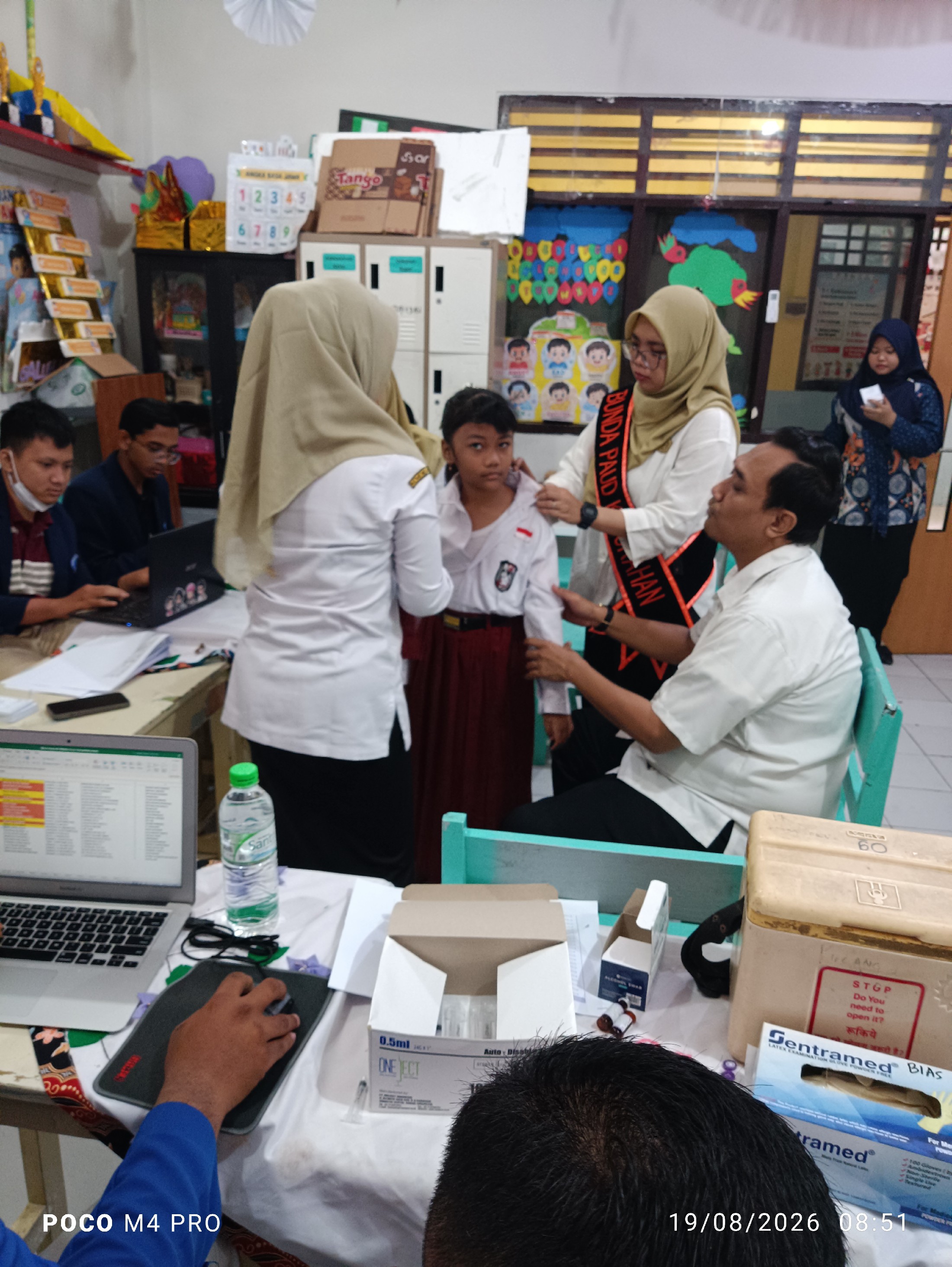 <p>Mendampingi kegiatan BIAS kelas 1 - 6 SD GALUH...