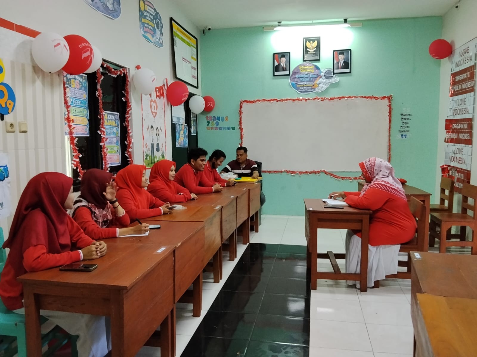 <p>Pendampingan siswa kelas 9, dokumentasi kegiata...