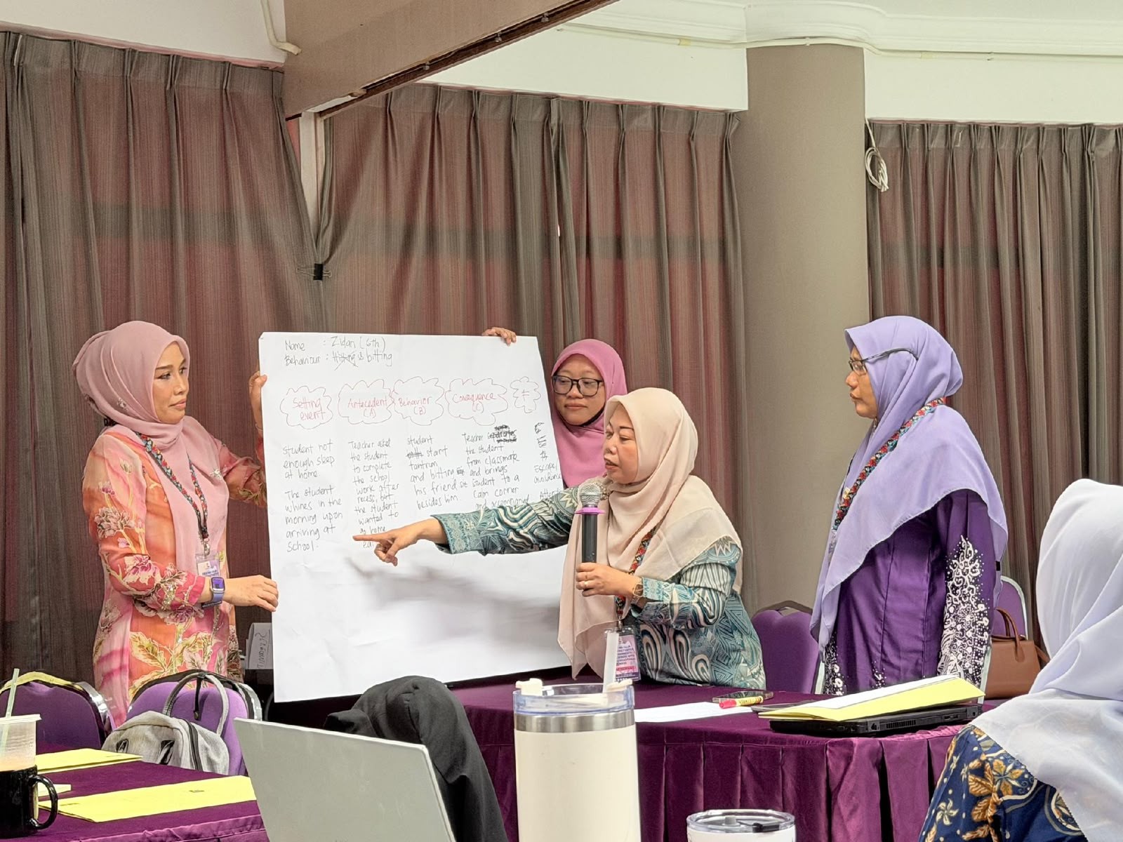 <p>Presentasi tentang penanganan study kasus pada...