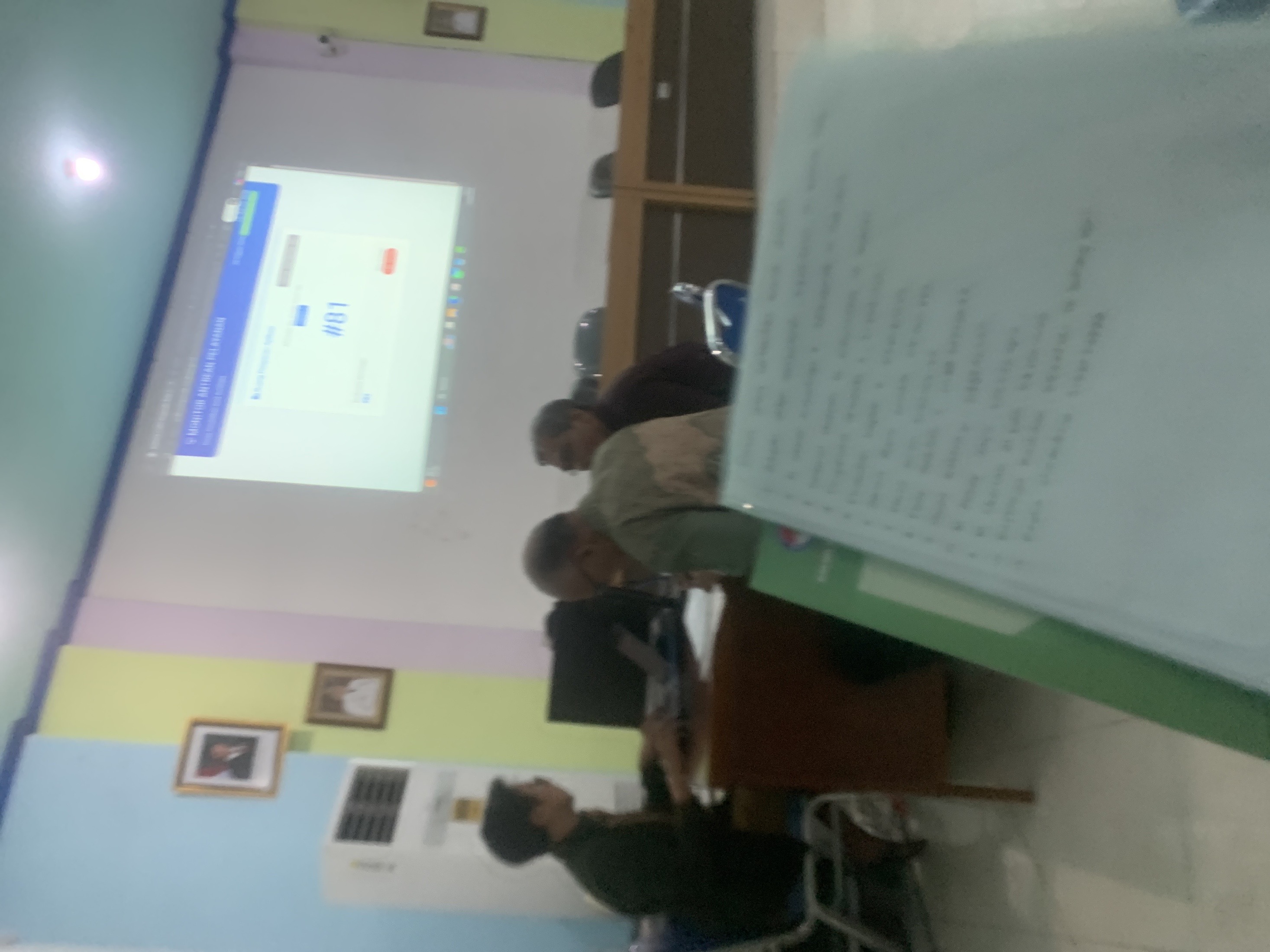 <p>ke dispendik untuk pengurusan data siswa kelas...