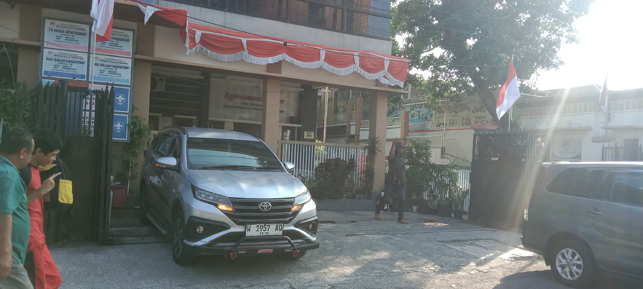 <ol>
<li>Cek sound persiapan apel&nbsp; pagi khusu...