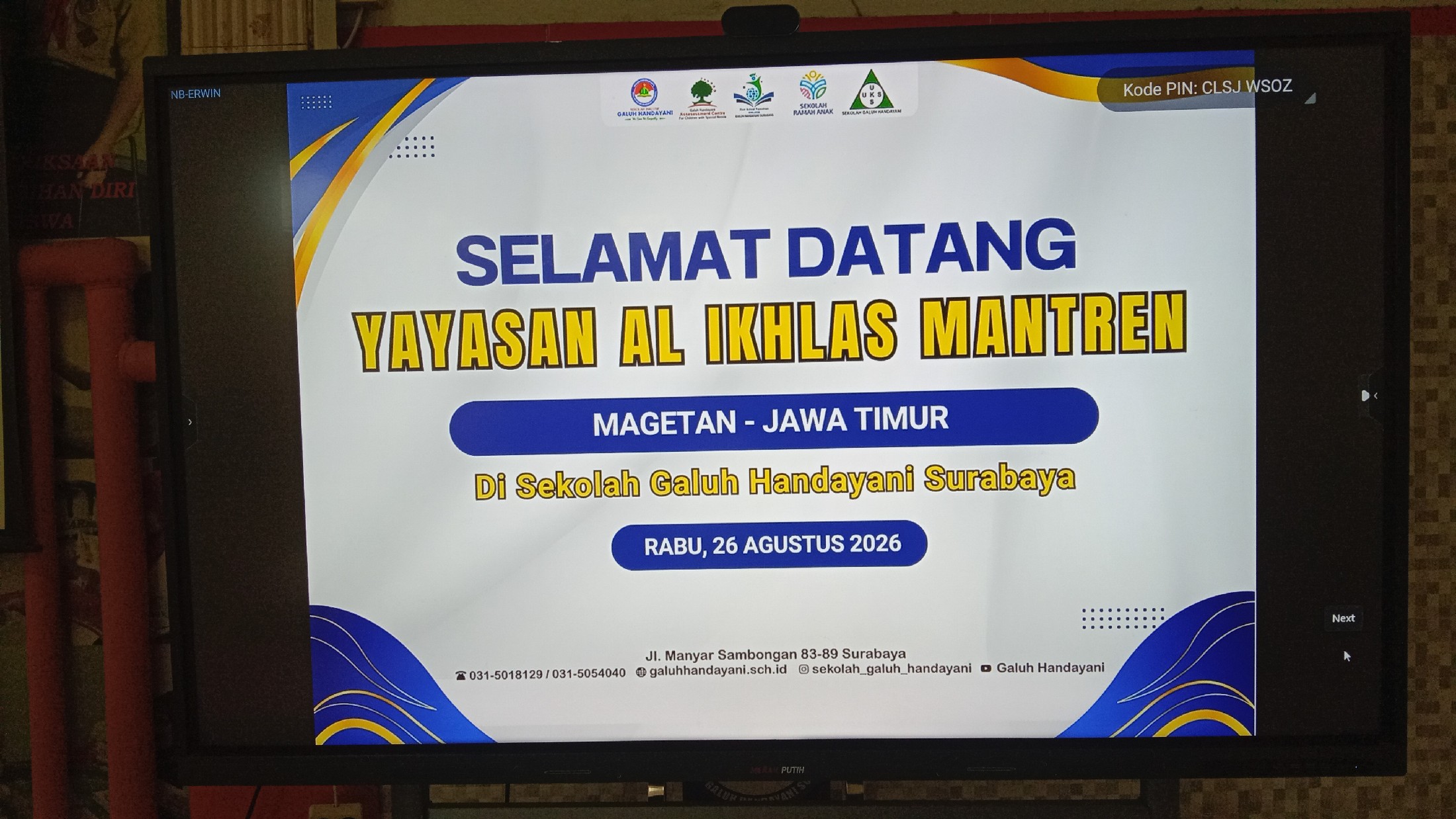 <ol>
<li>Melayani dan pemrosesan pembayaran tunai...