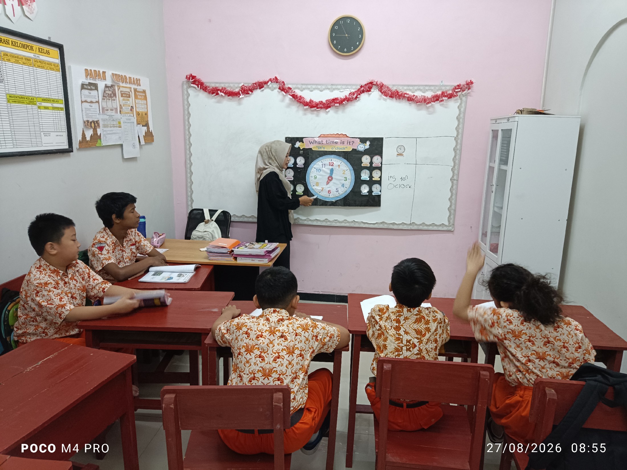 <p>Mendampingi kls 3 A karena gpk TDK masuk&nbsp;<...
