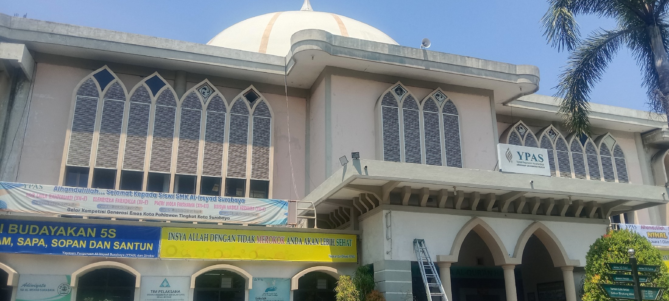 <p>Penjemputan di SD Al Irsyad</p>