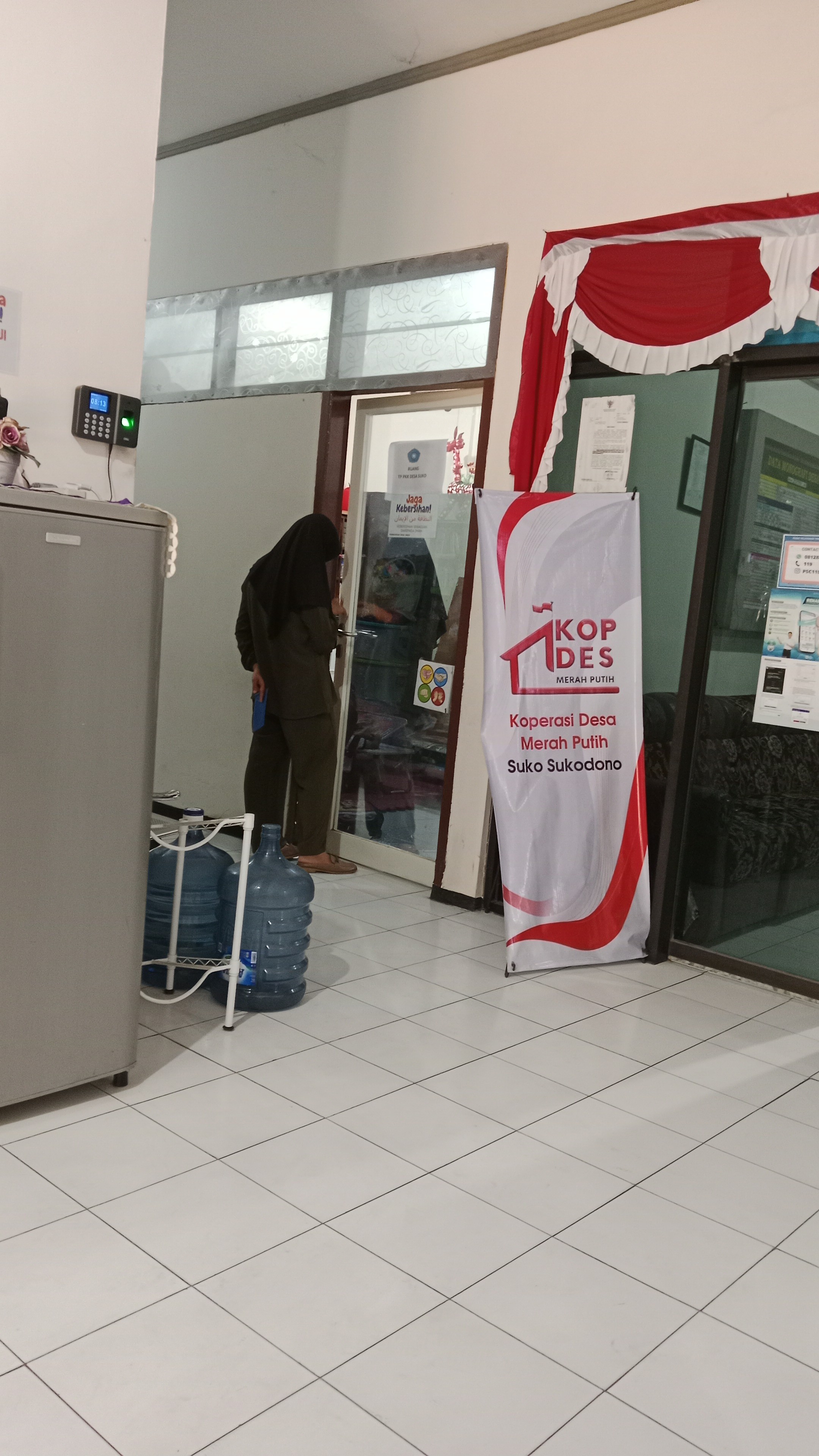 <p>Kedinasan mengurus IKD guna kelengkapan profil...