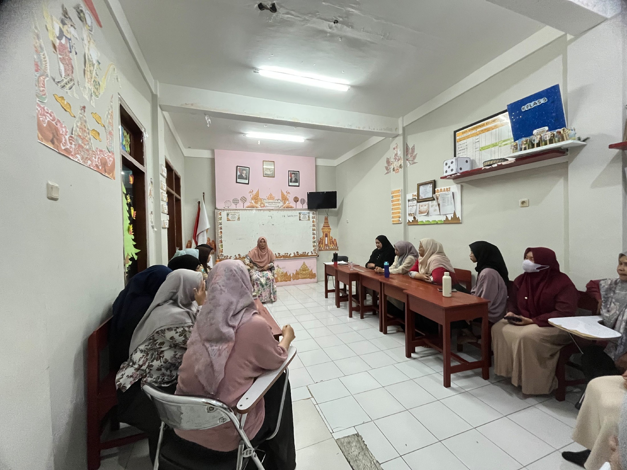 <p>Briving guru kelas dan gpk mengenai cara penjem...