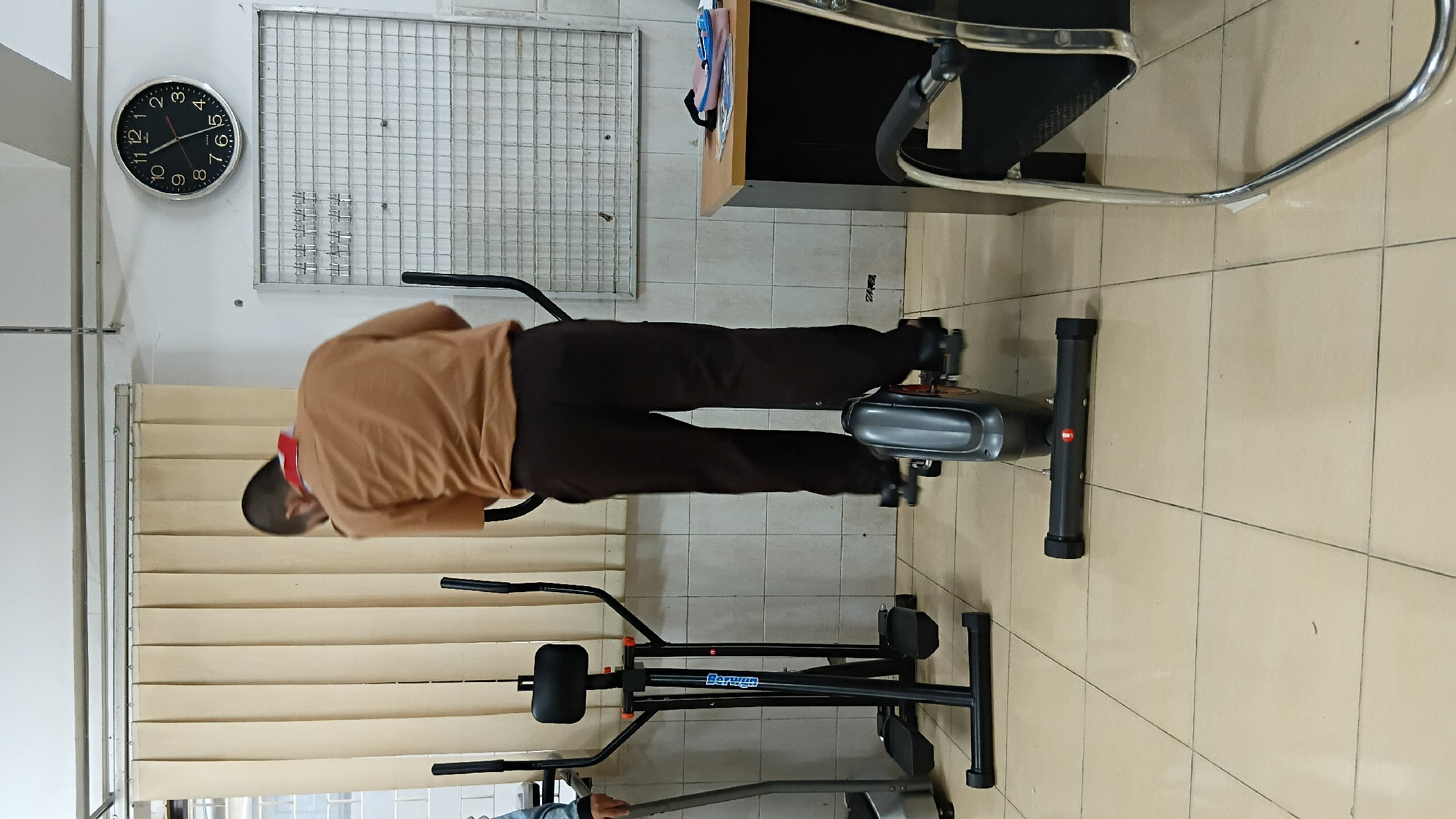 <p>Mendampingi rehan terapi</p>
