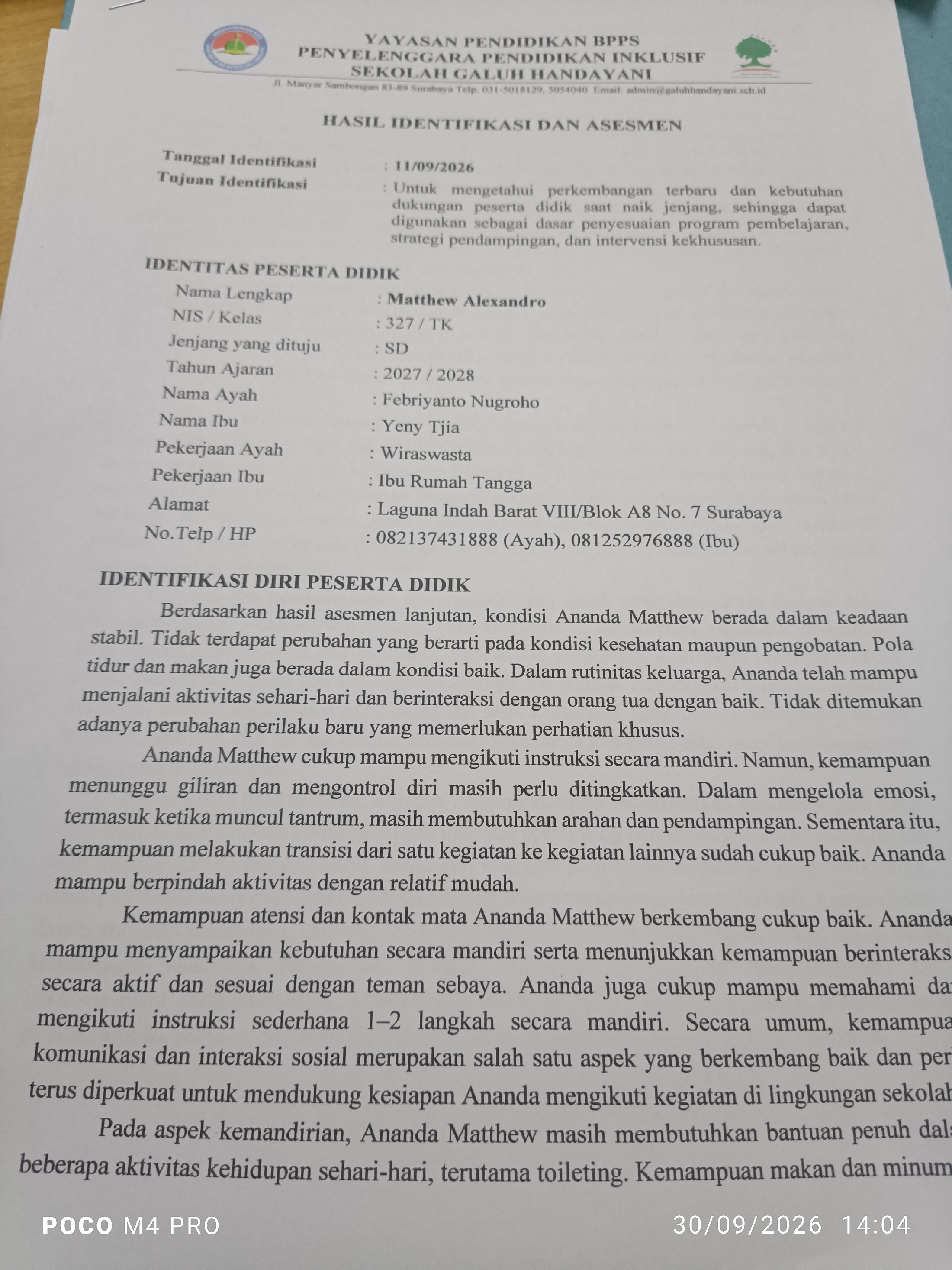 <p>Memanggil wali murid Matthew untuk menjelaskan...