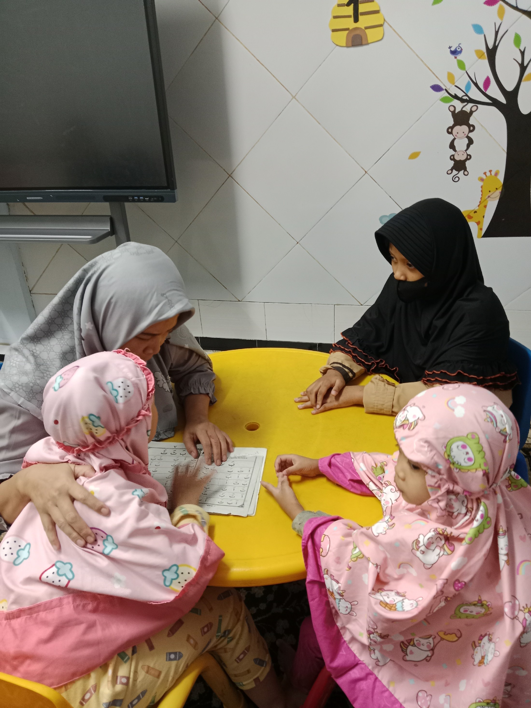 <p>Melanjutkan kegiatan TPA pendampingan baca jili...