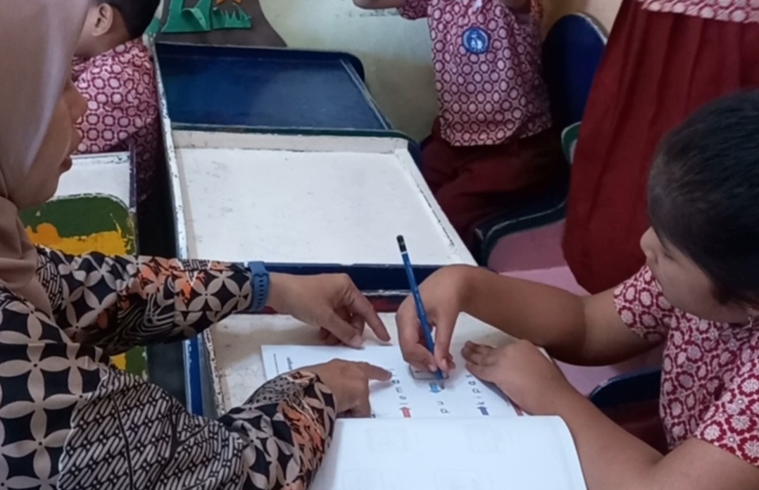 Mengerjakan BKS IPS