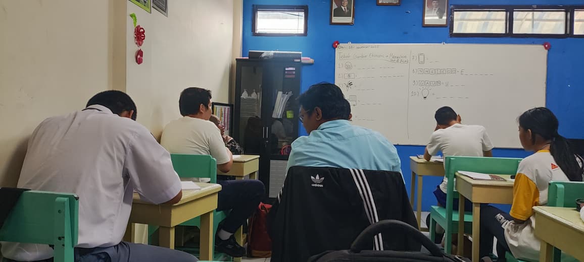 teba gambar dan menyusun