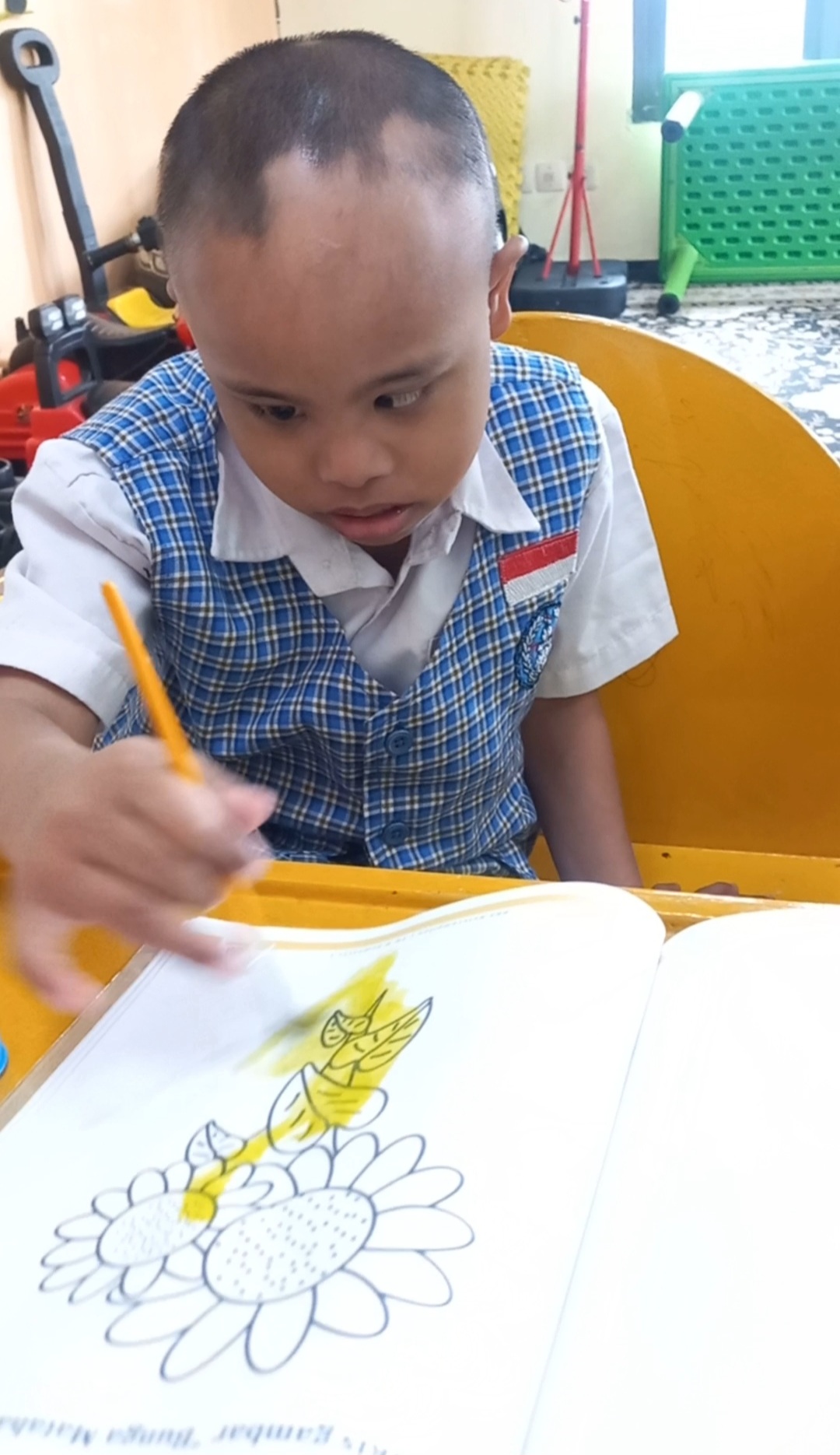 Melukis dengan media cat air