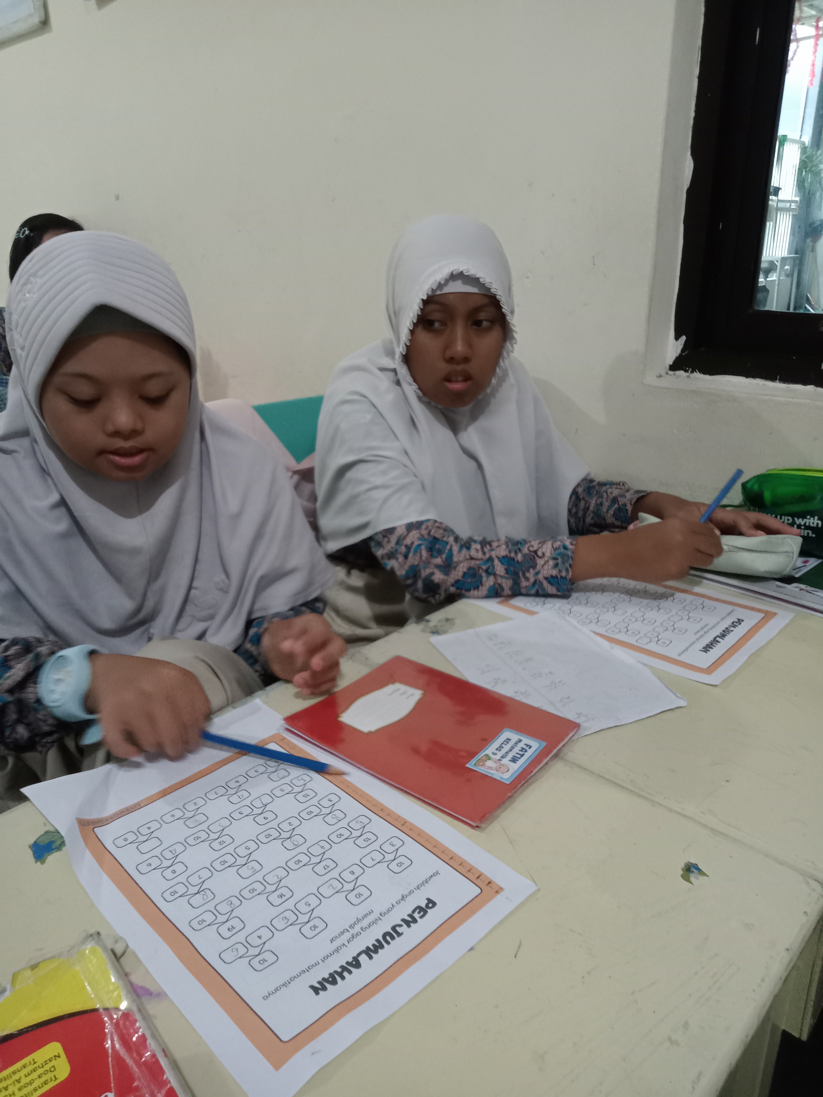 Penjumlahan Bilangan Bulat (bilangan ratusan)