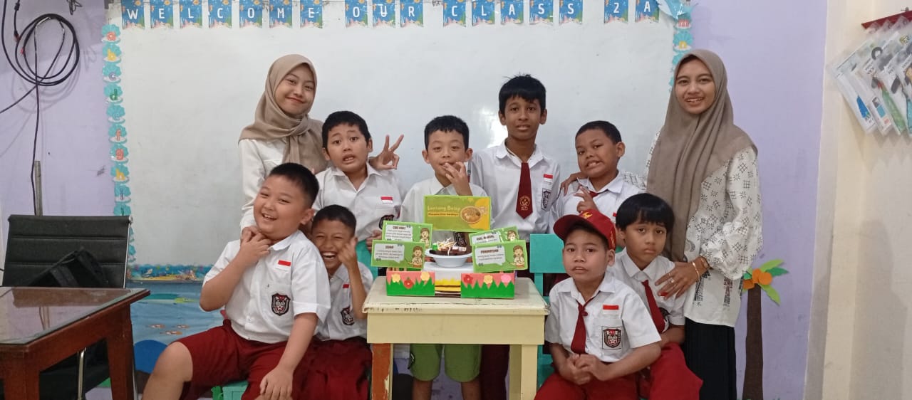 membuat maket makanan khas surabaya (Lontong Balap)