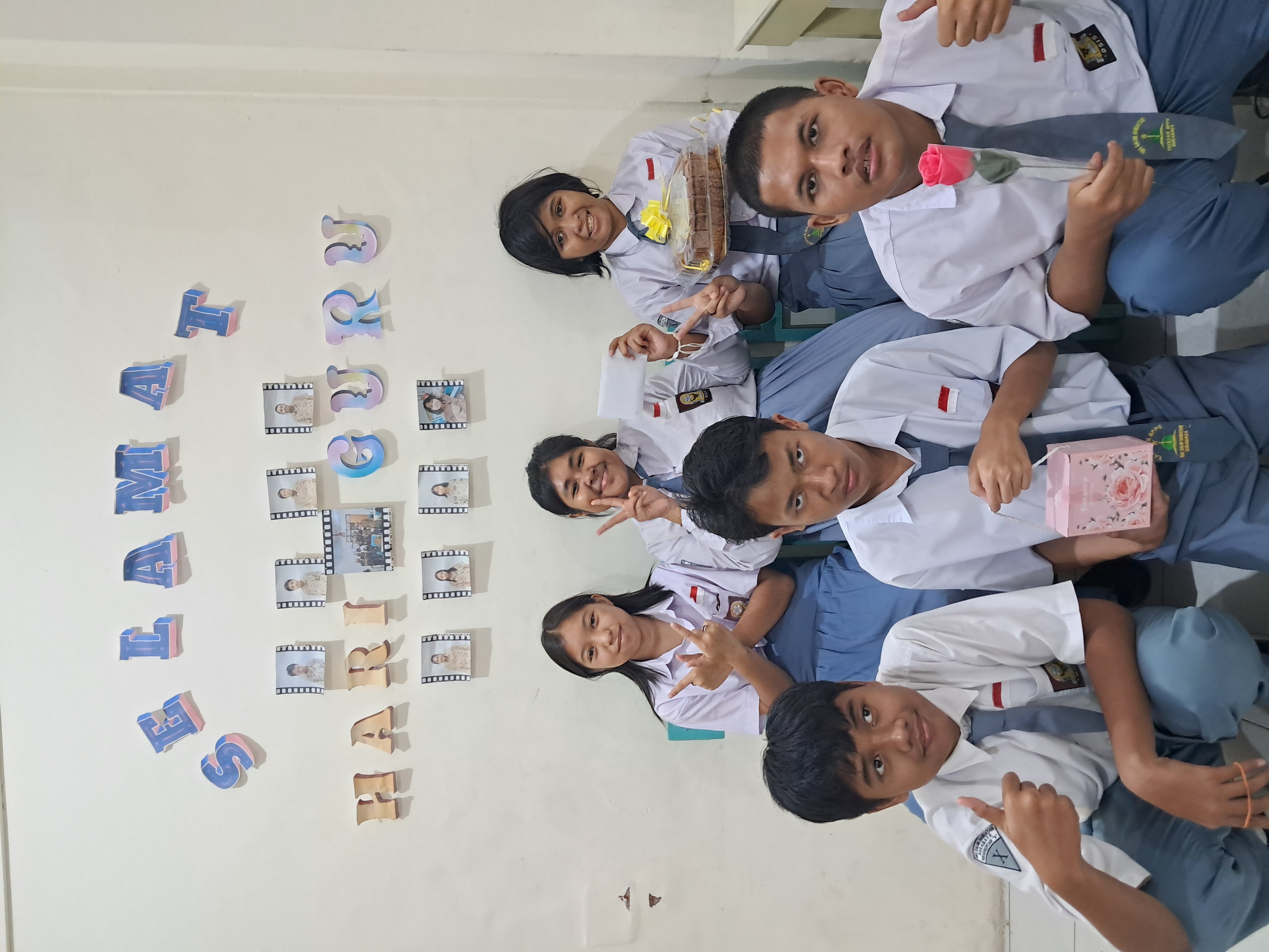 vokasi hari guru