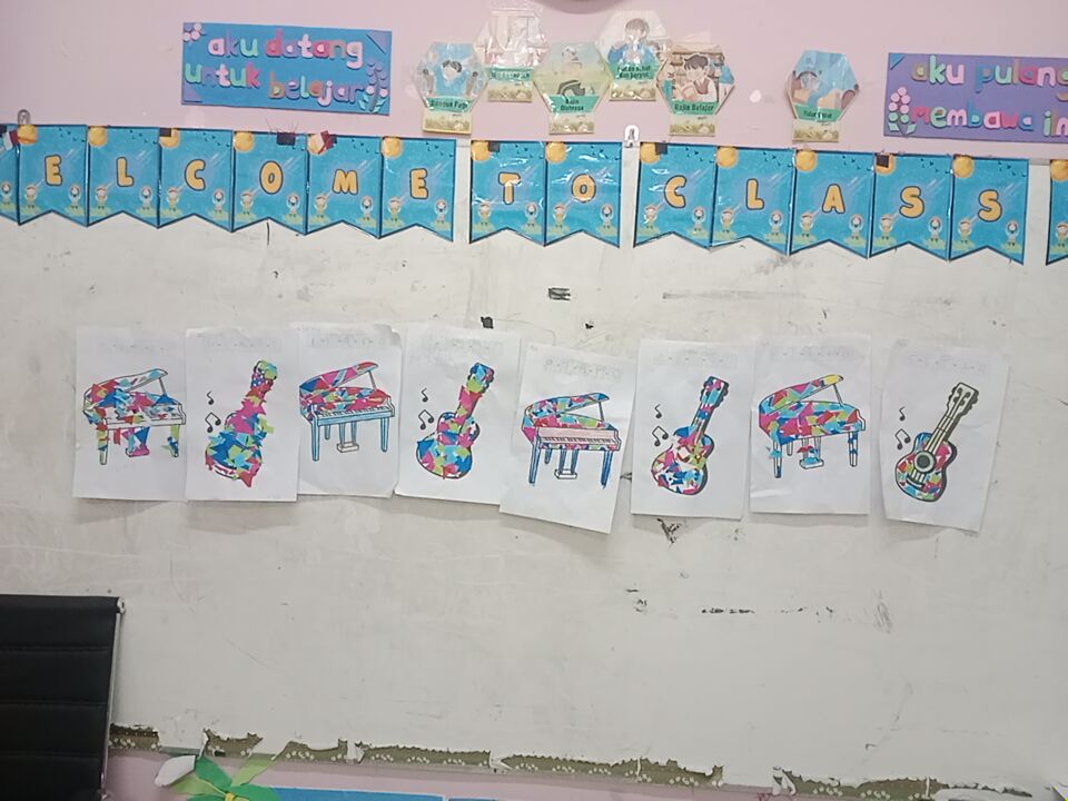 pengenalan alat musik, dan  teknik kolase