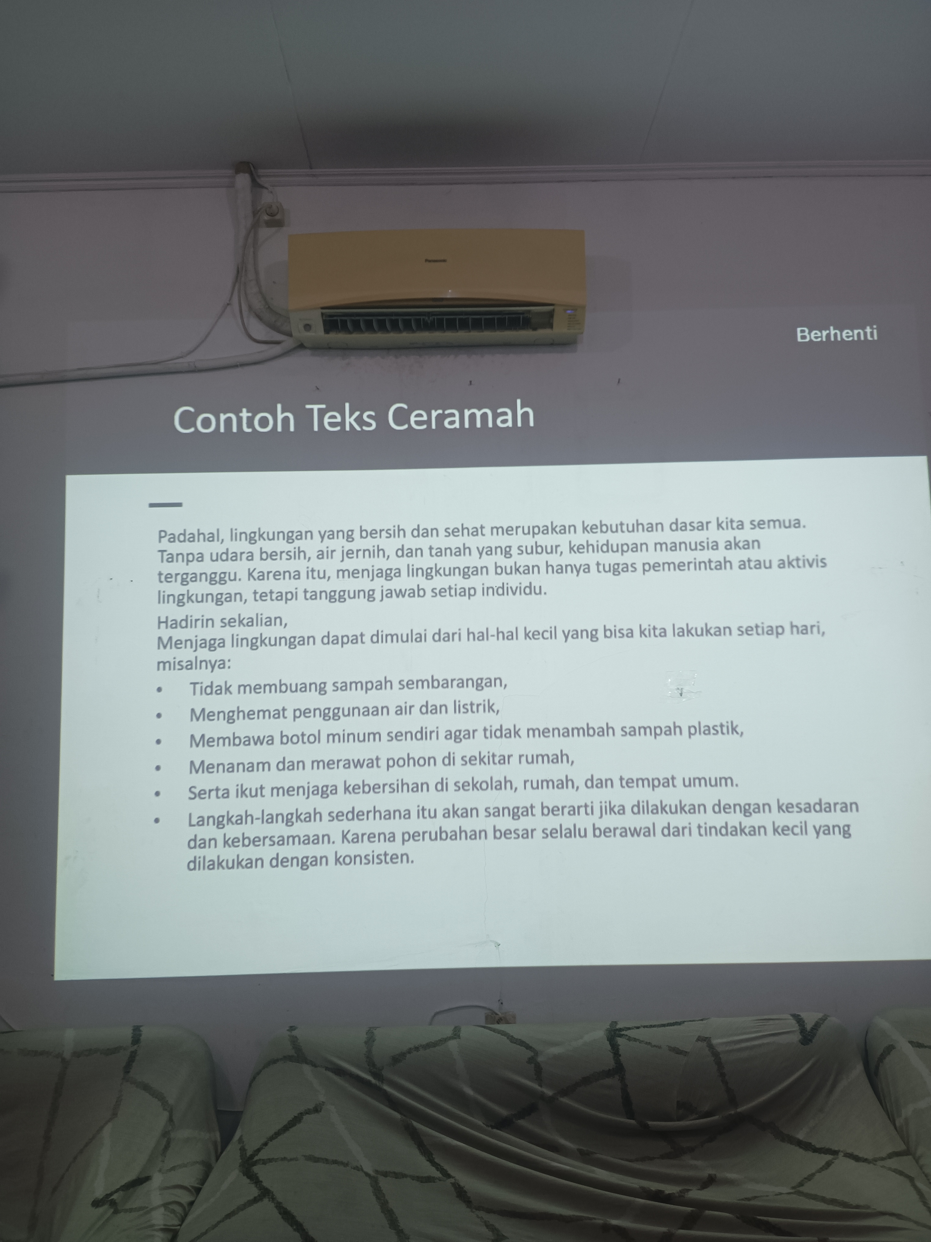 Analisis Teks Ceramah