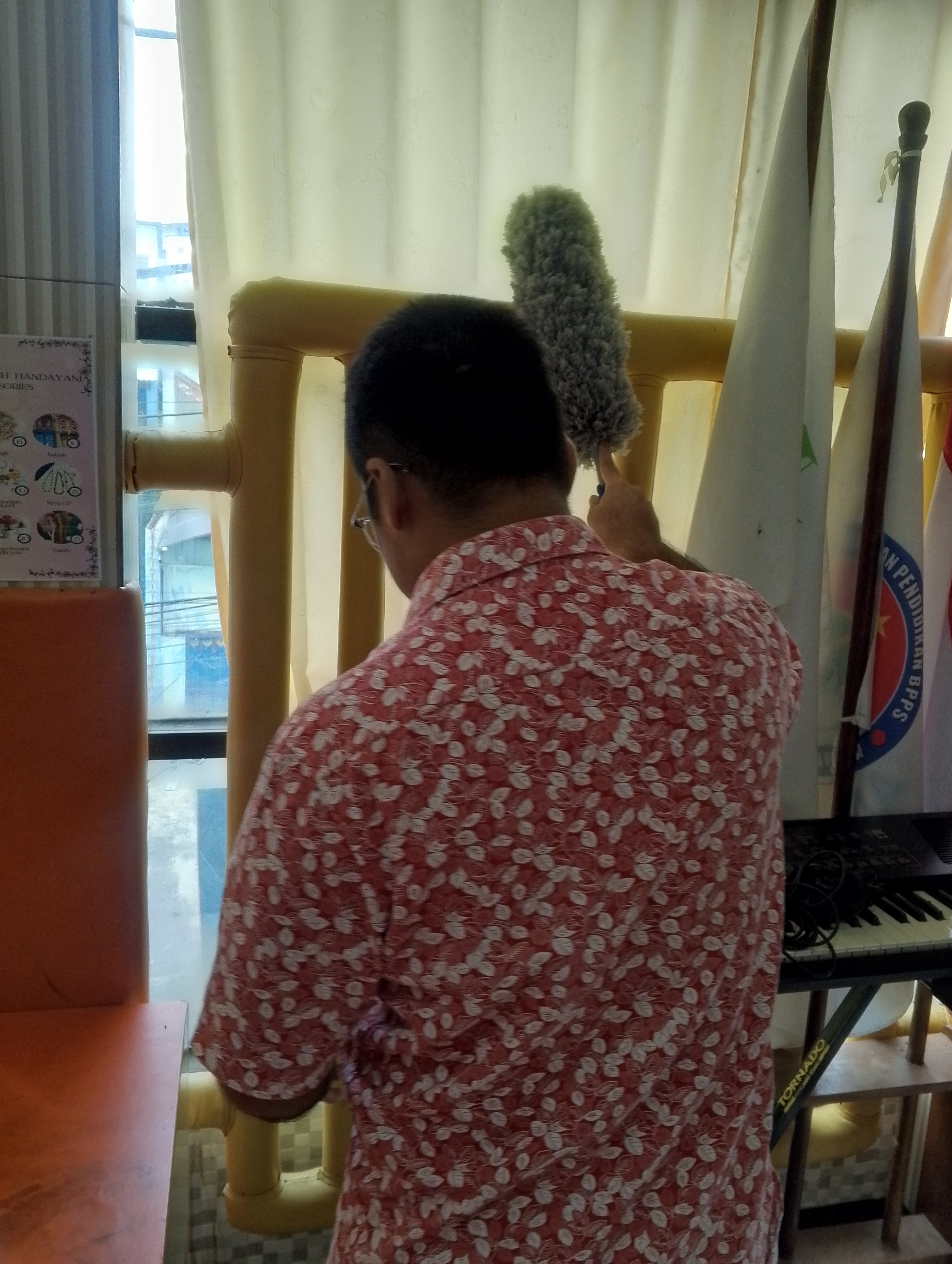 Kerja bakti dan bina diri