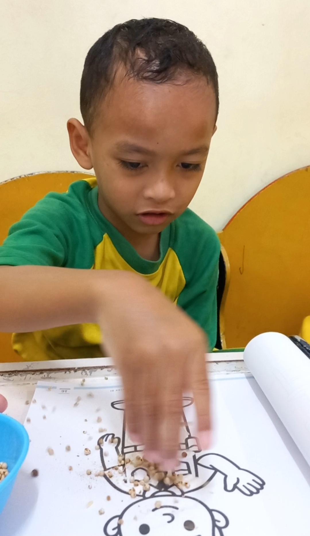 Mengkolase dengan biji