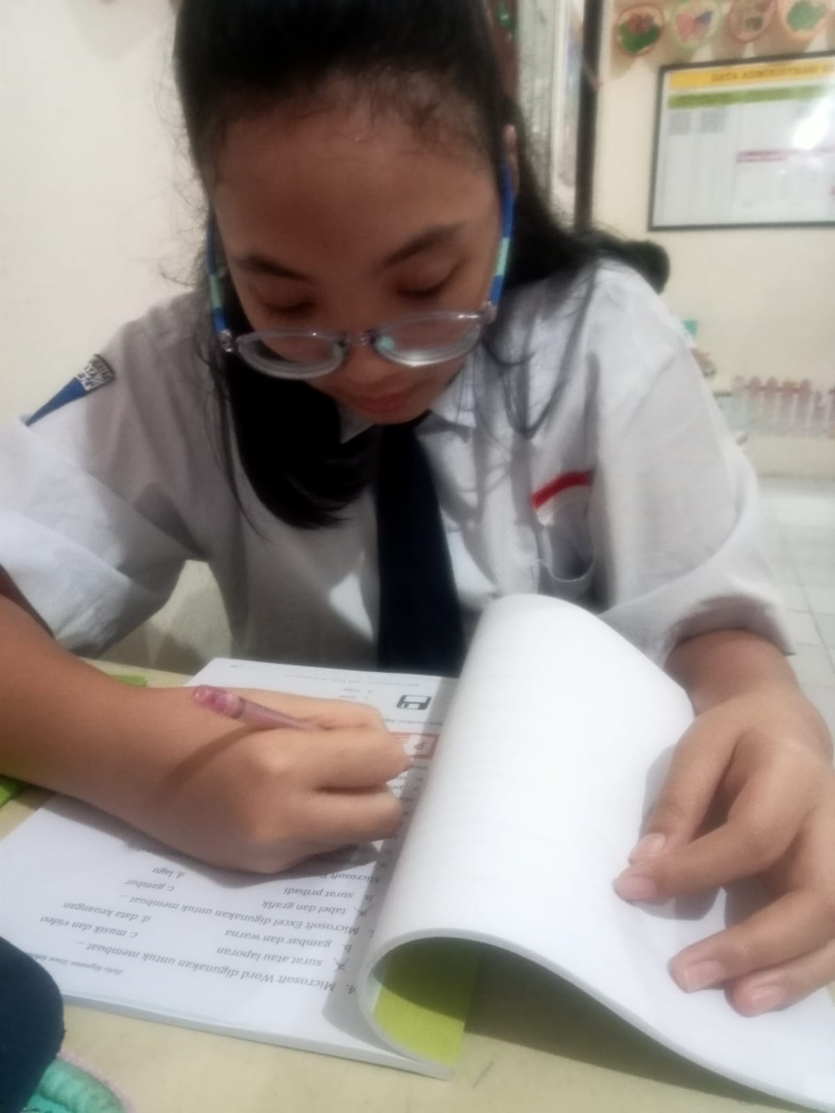 Mendampingi pembelajaran IPS 