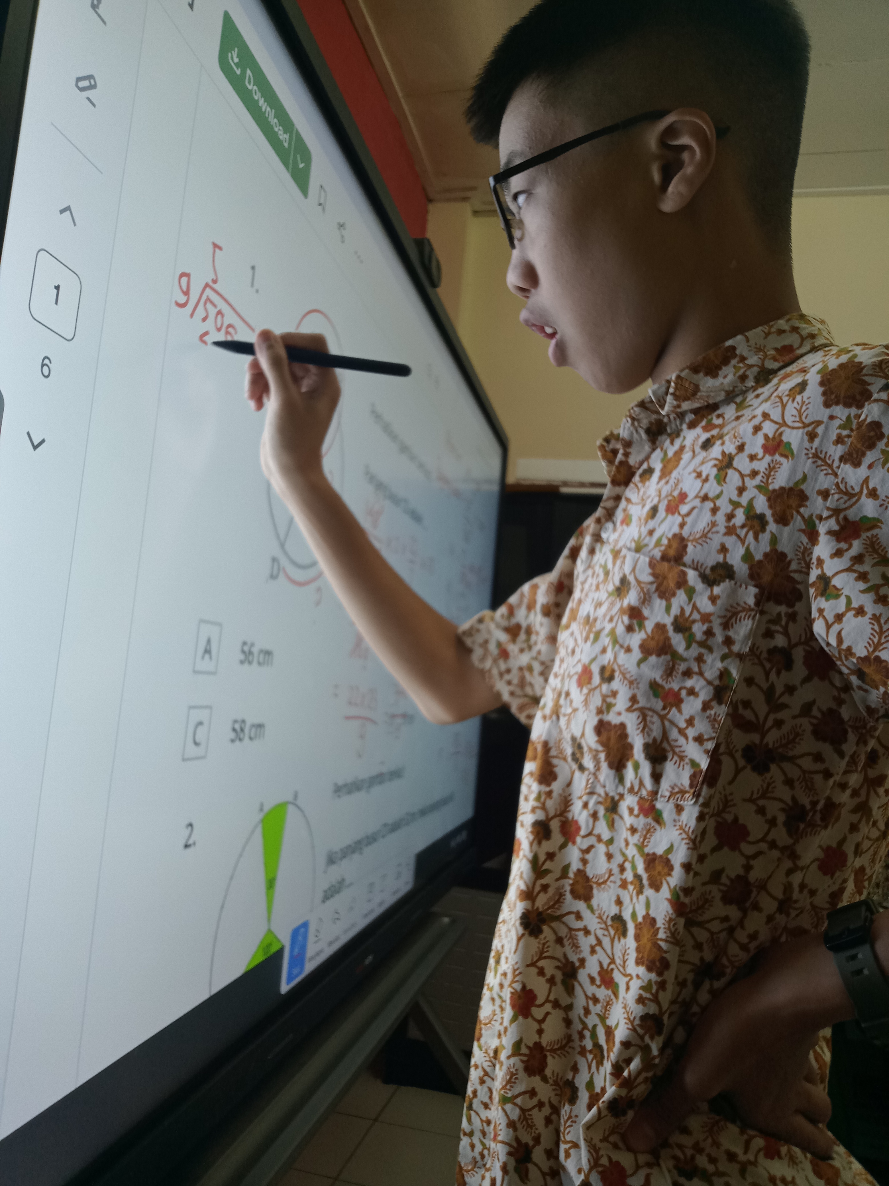 Menulis nama dan lambang bilangan puluhan ribu, mencari panjang busur lingkaran 