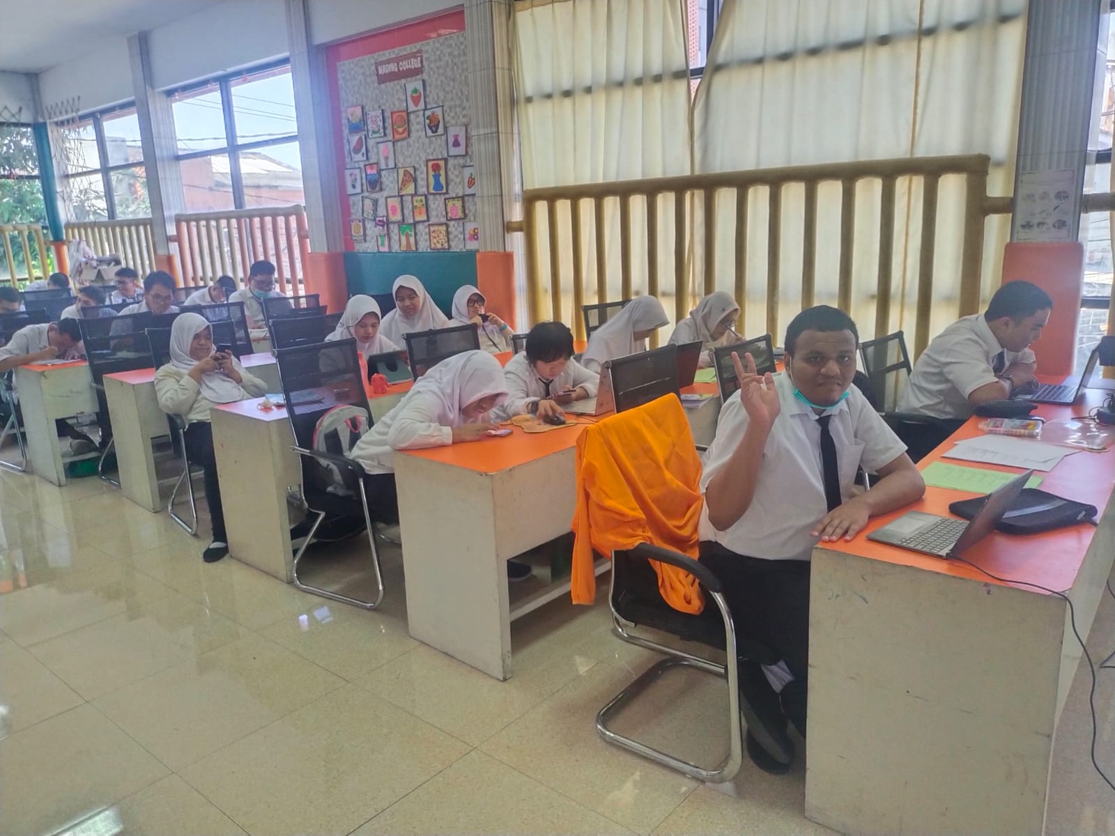 membuat poster 1 muharram di canva