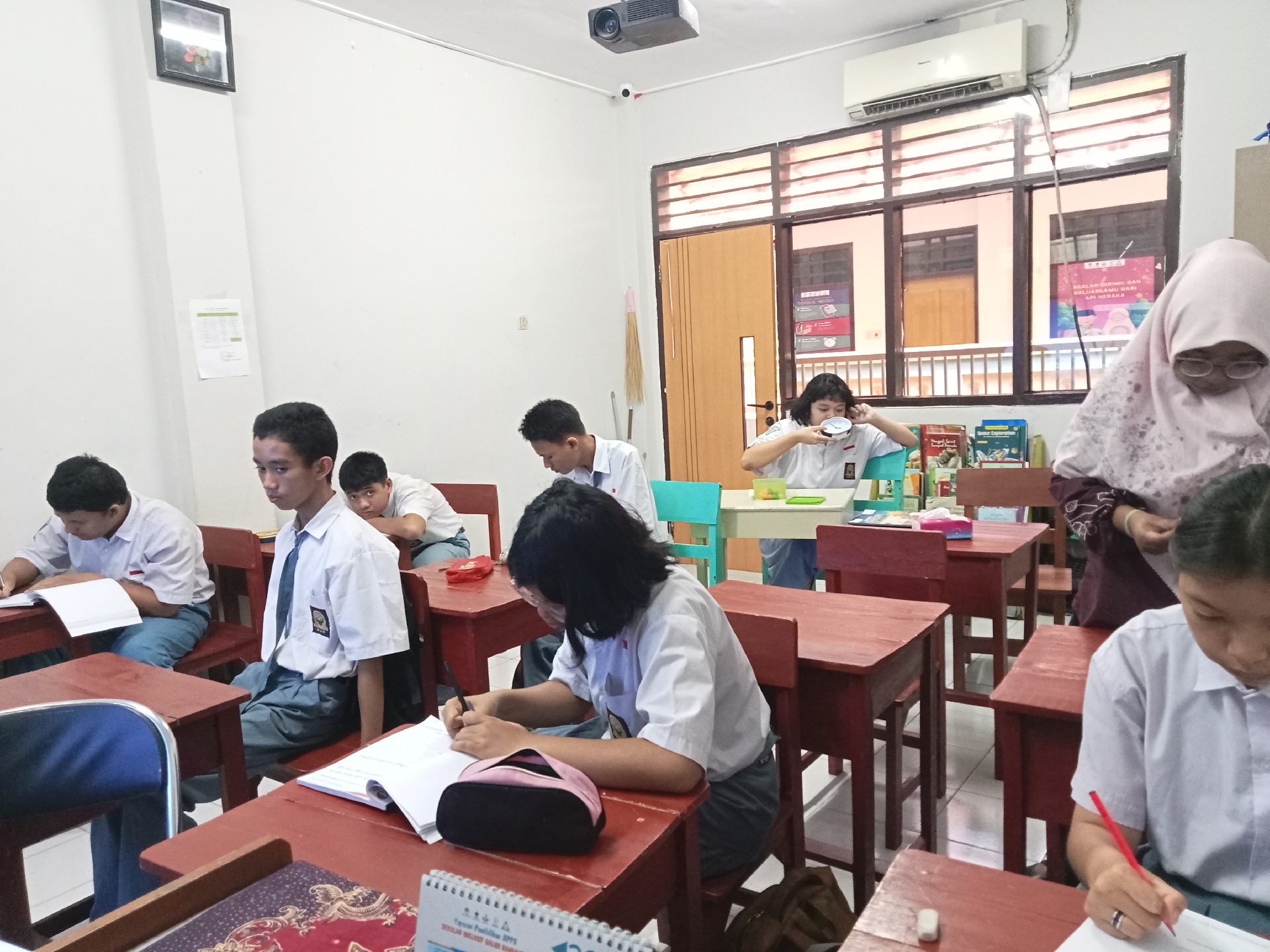 <p>Vocabulary Digital Literacy</p>